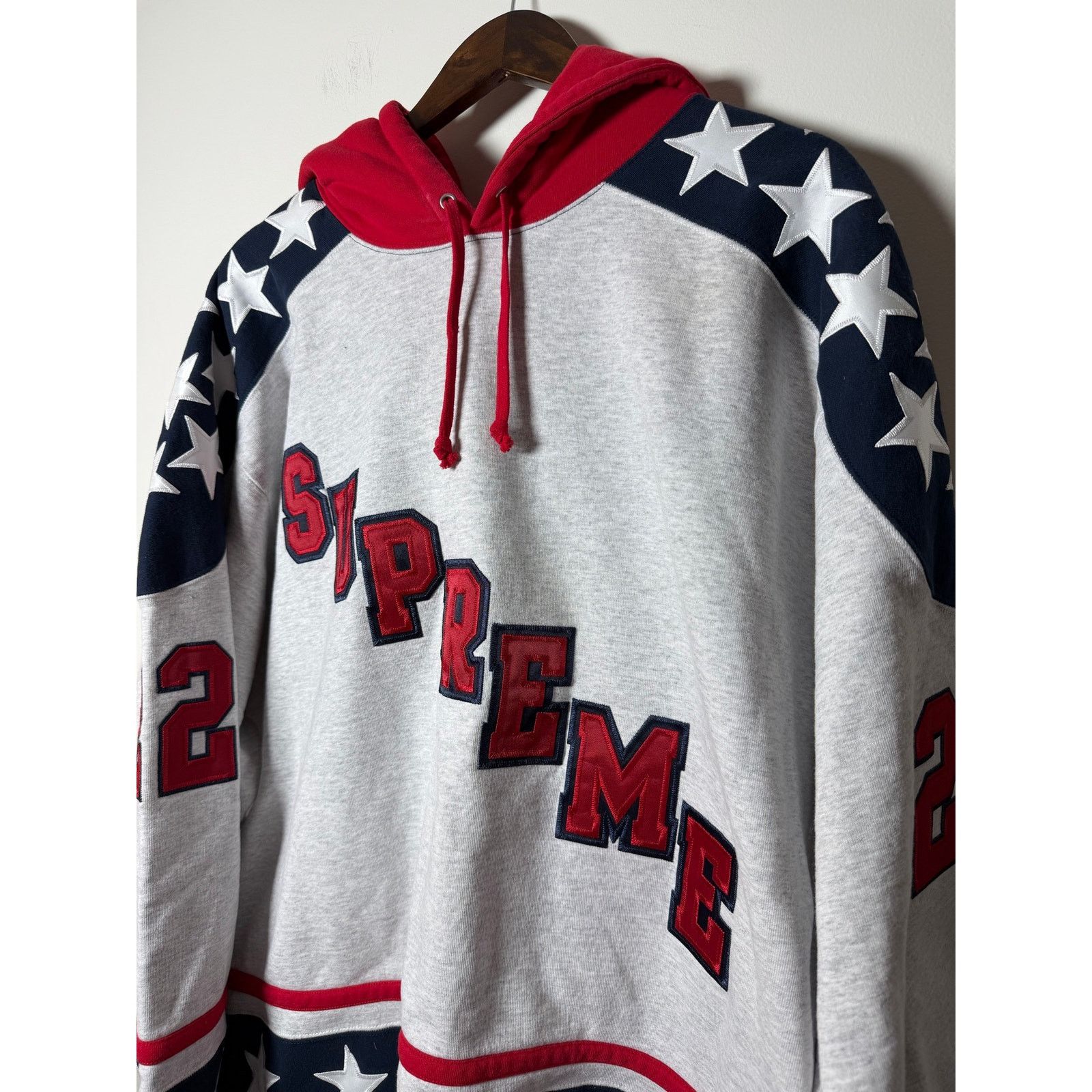 Supreme Supreme Hockey Hooded Sweatshirt Size US XXL / EU 58 / 5 - 2 Thumbnail