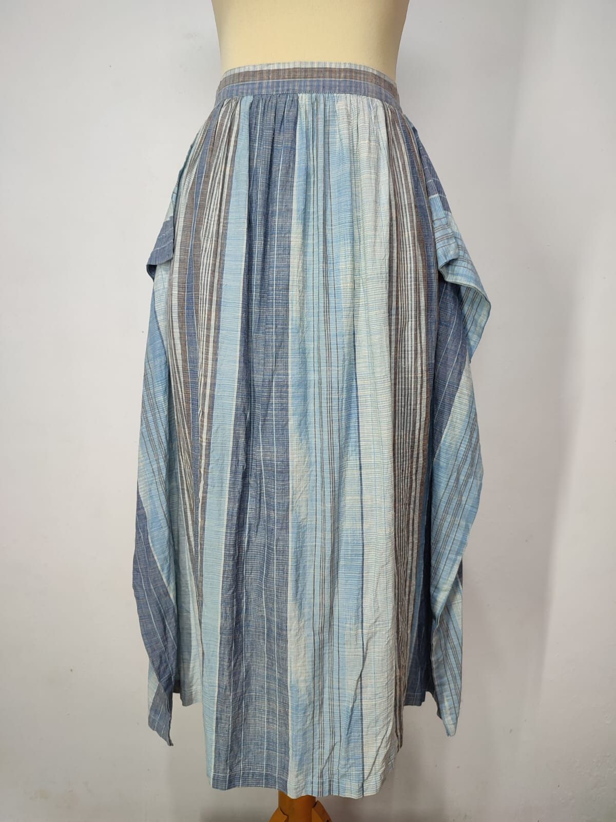 Issey Miyake Vtg🔥 Issey Miyake Multicolour Wings Maxi Skirt Size 27" / US 4 / IT 40 - 4 Thumbnail