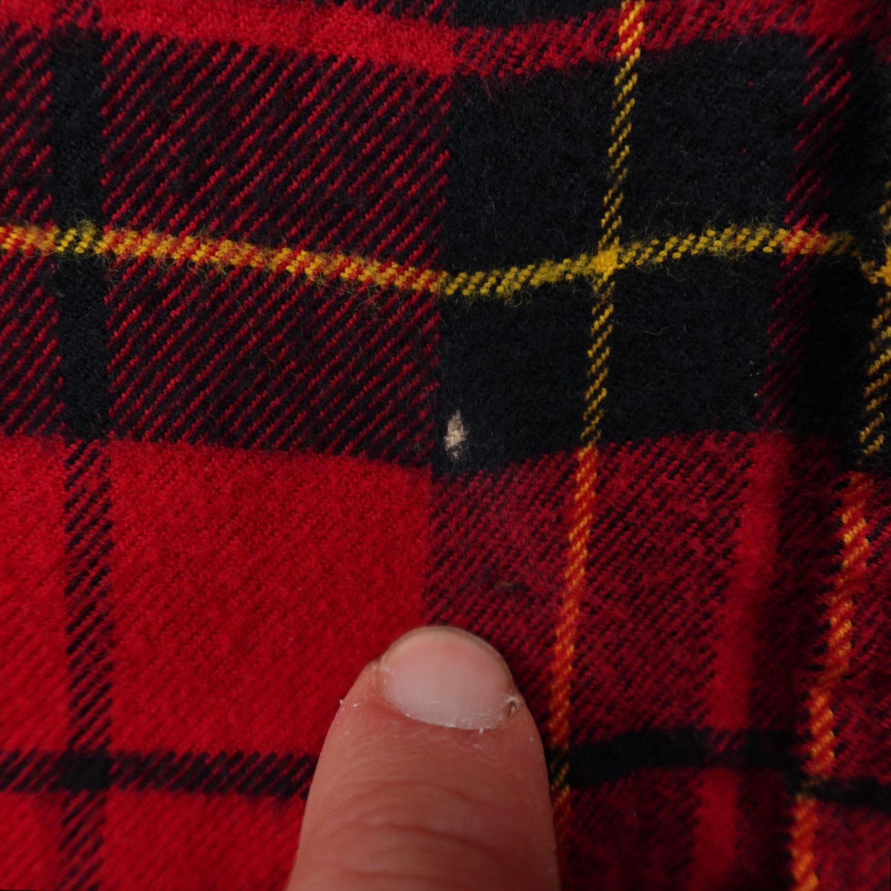 Ralph Lauren VINTAGE Ralph Lauren Shirt Men XL Red Tartan Plaid Flannel Button-Up Classic Fit Size US XL / EU 56 / 4 - 4 Thumbnail