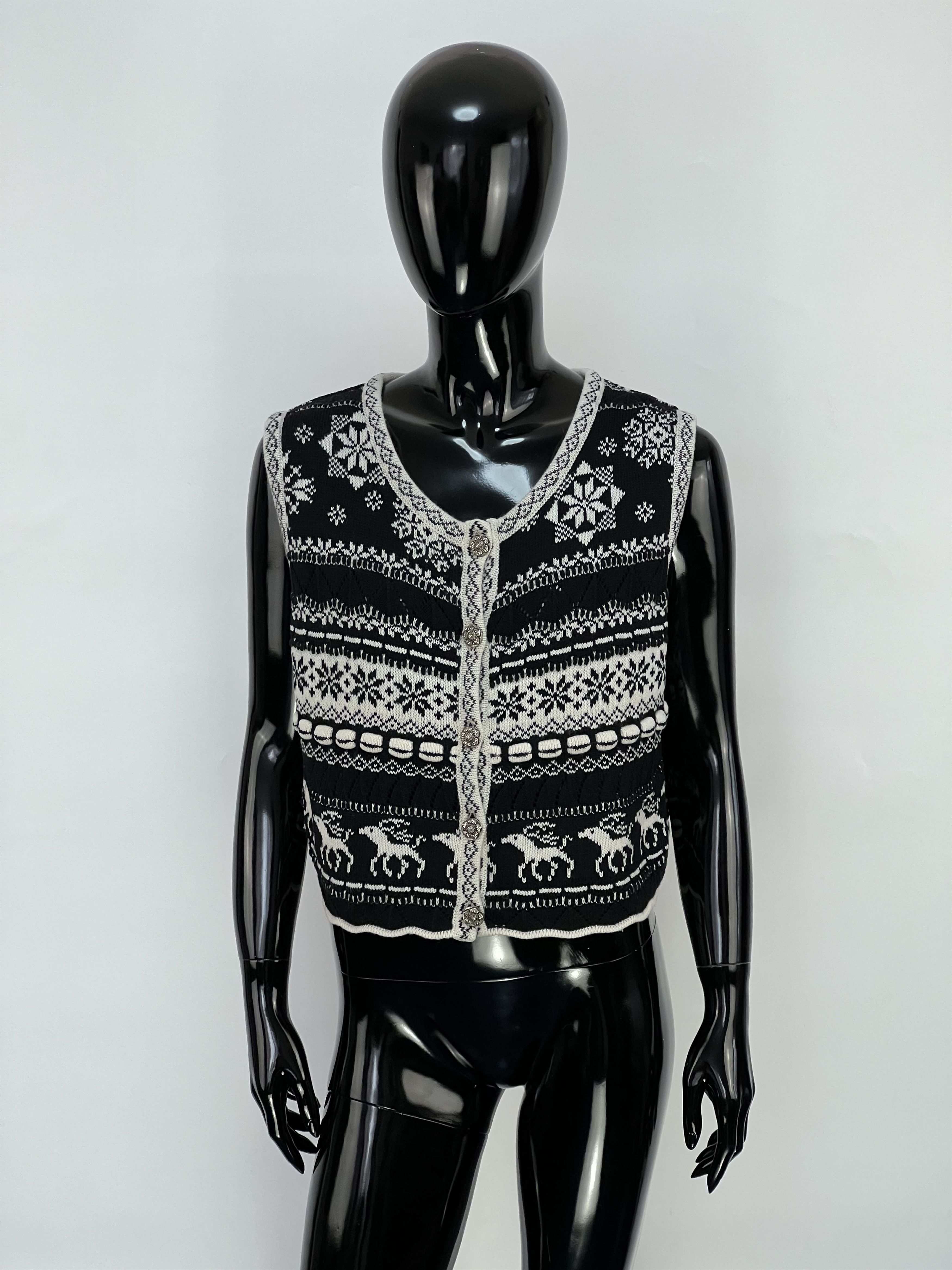 Kenzo Kenzo Jungle Rare Vintage Knitted Wool Button Up Vest Size XL / US 12-14 / IT 48-50 - 1 Thumbnail