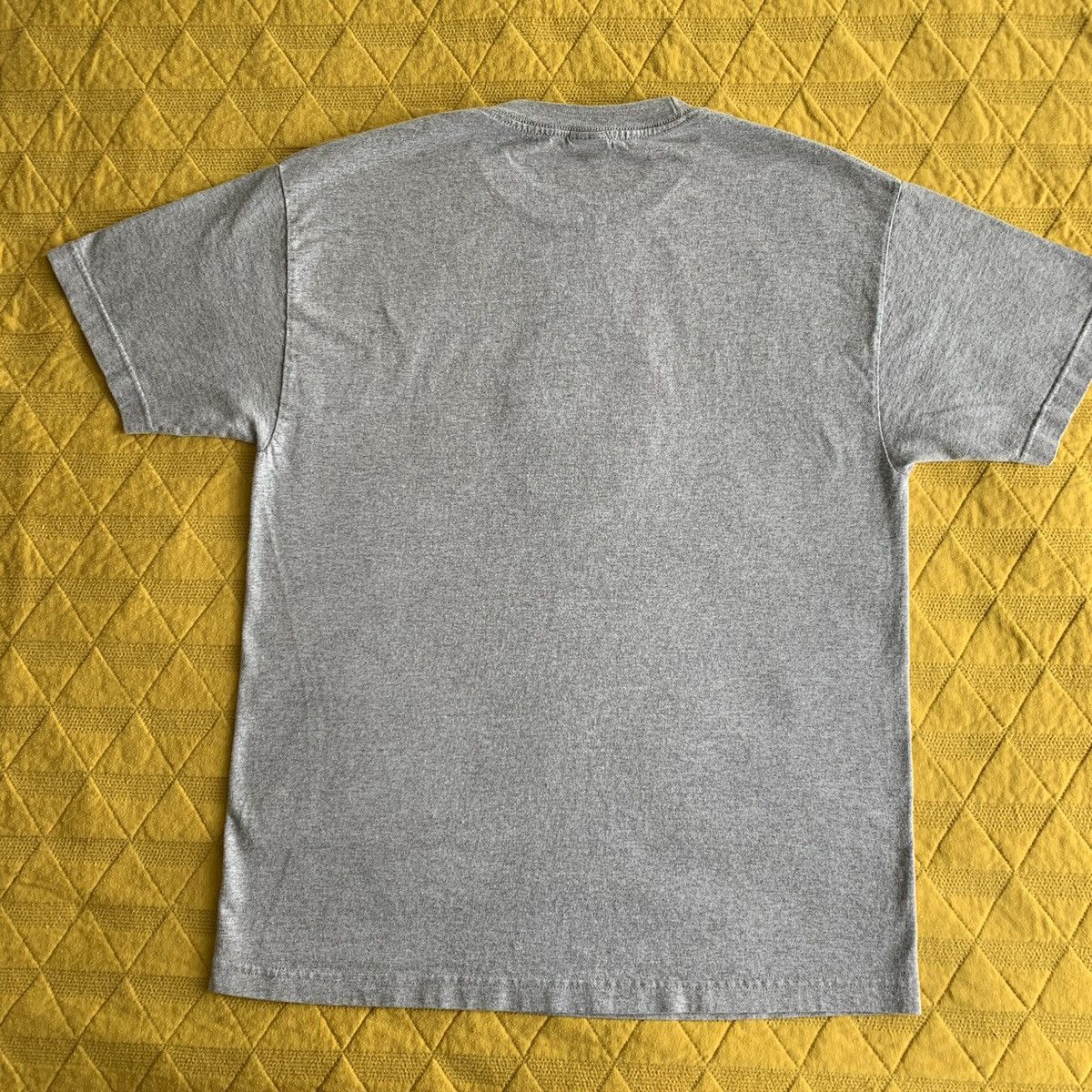 Vintage Vintage Foundation Skateboards t-shirt size large tum yeto Size US L / EU 52-54 / 3 - 3 Thumbnail