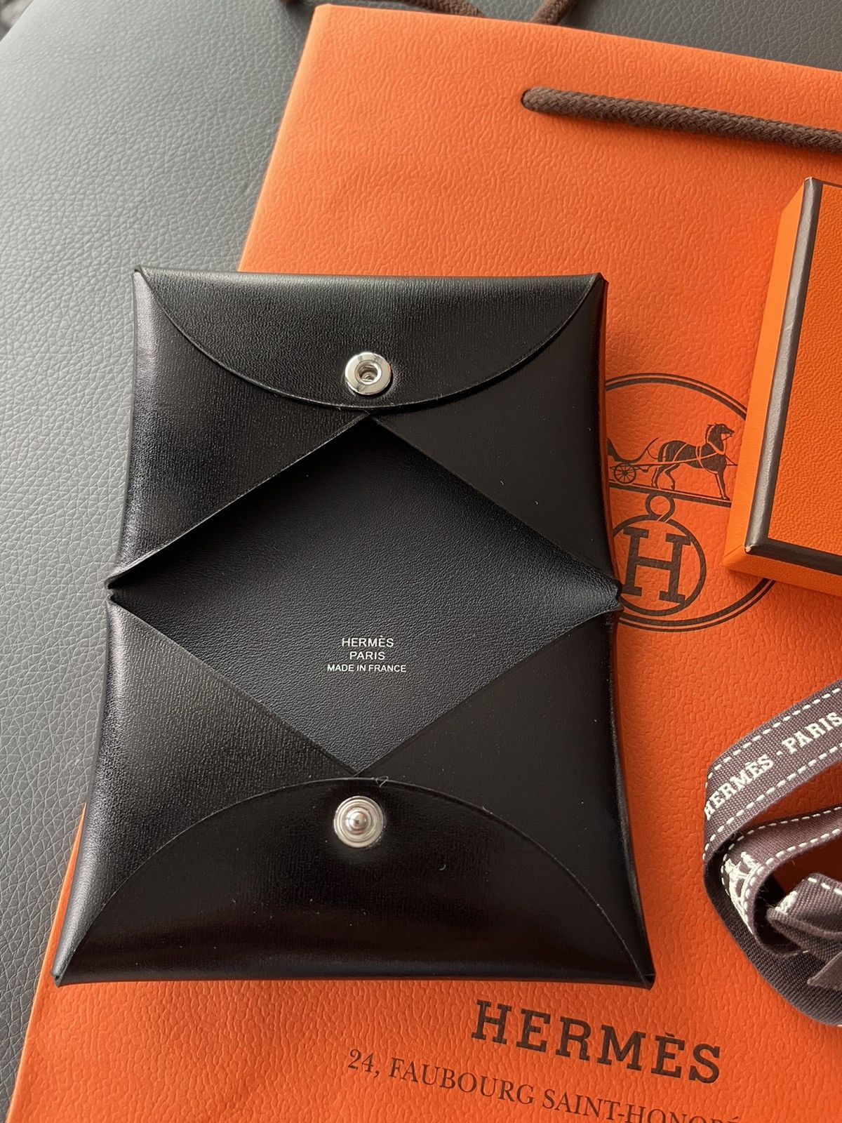 Hermes Extremely Rare Hermes Calvi Wallet Box Leather Size ONE SIZE - 12 Thumbnail