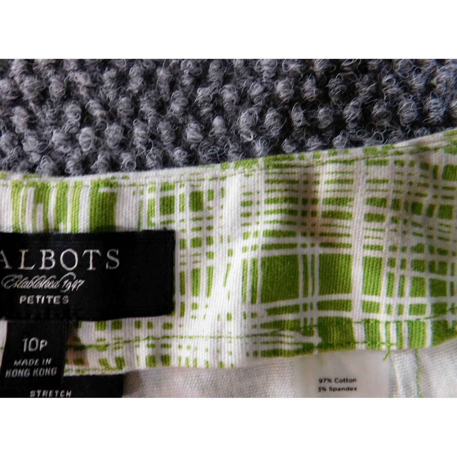 Talbots Talbots Pants 10P Petites Green Geometric Stitch Cropped Straight Leg 19 in Inseam Women's Casual Slimming Stretch Beige 30 in Waist Pants Size 32" / US 10 / IT 46 - 6 Thumbnail