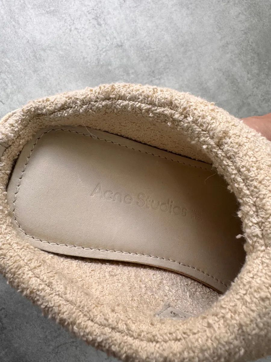Acne Studios Acne Studios Beige Shearling Clogs Size US 6 / IT 36 - 9 Thumbnail