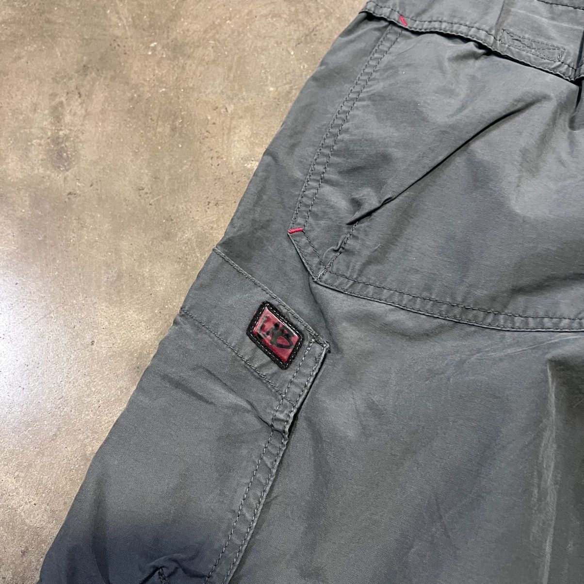 UNIONBAY × Vintage Vintage Y2K Union Bay Cargo Pants Knee Zip Skater Baggy Size US 28 / EU 44 - 7 Thumbnail