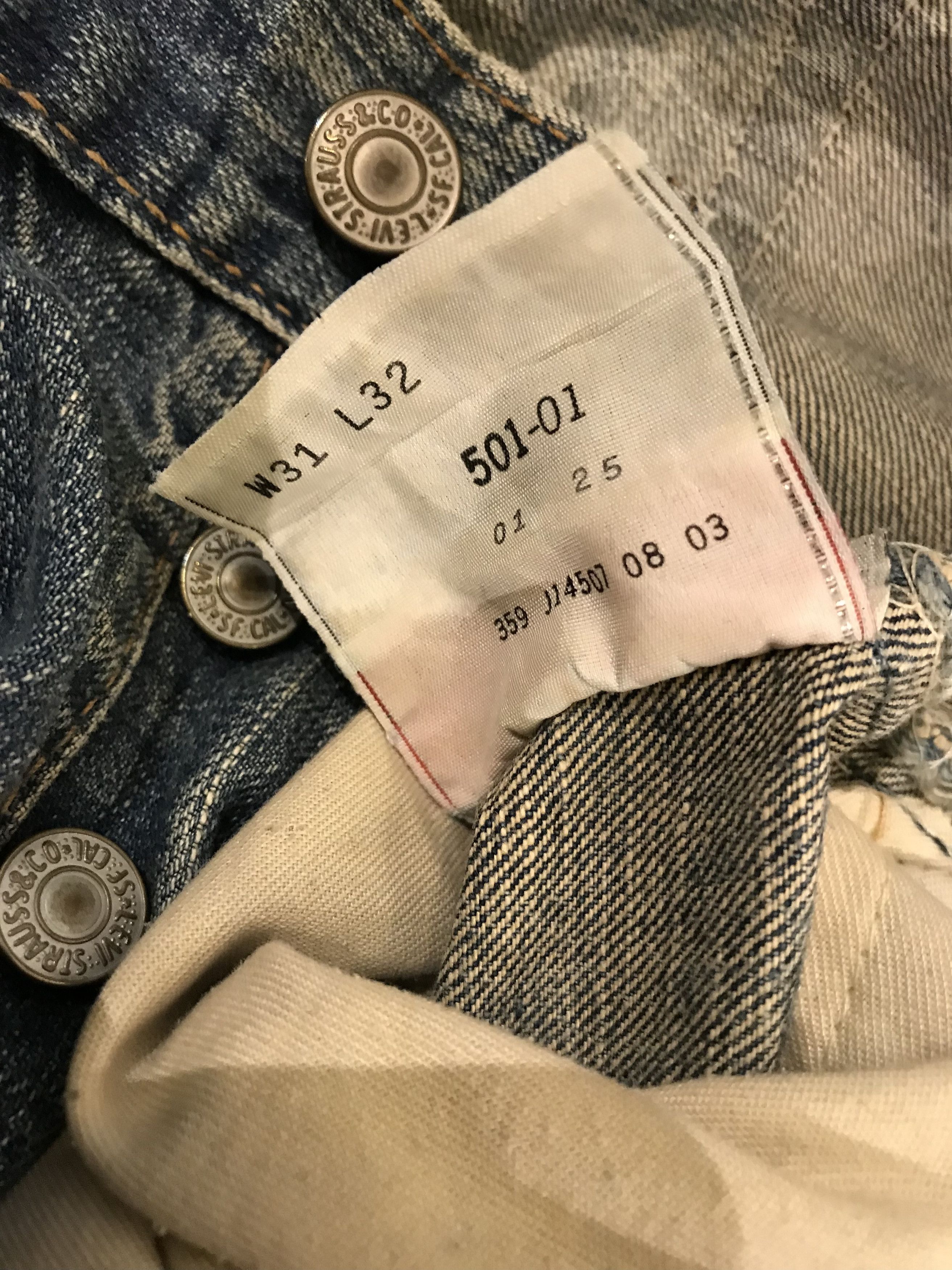Levi's LEVIS 501 JAPAN DISTRESSED THRASHED RIPPED DENIM JEANS Size US 32 / EU 48 - 9 Thumbnail
