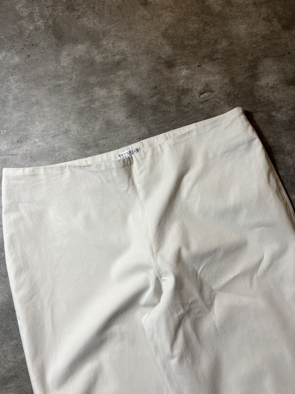 Brunello Cucinelli Brunello Cucinelli Ecru Carot Fit Pants Size 30" / US 8 / IT 44 - 3 Thumbnail