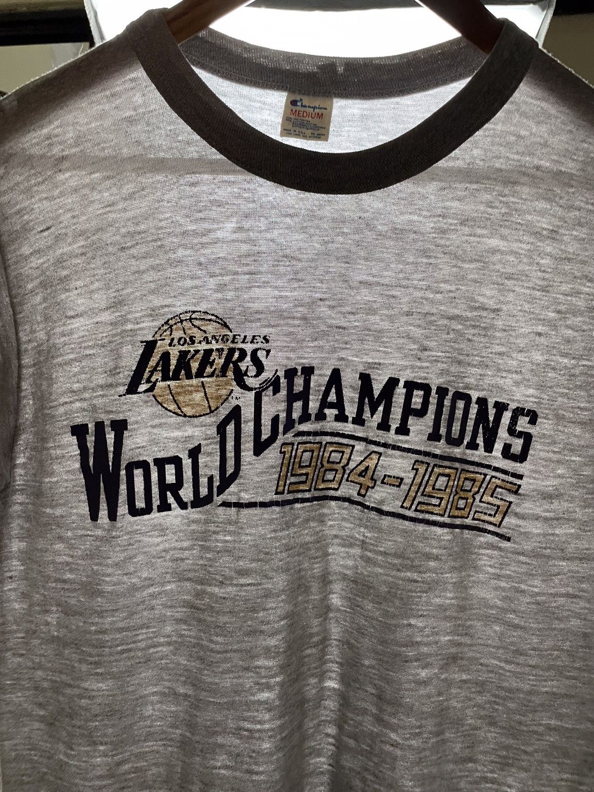 Champion × NBA × Vintage Vintage 80s paper thin LA Lakers world champions 84-85 Size US M / EU 48-50 / 2 - 10 Thumbnail
