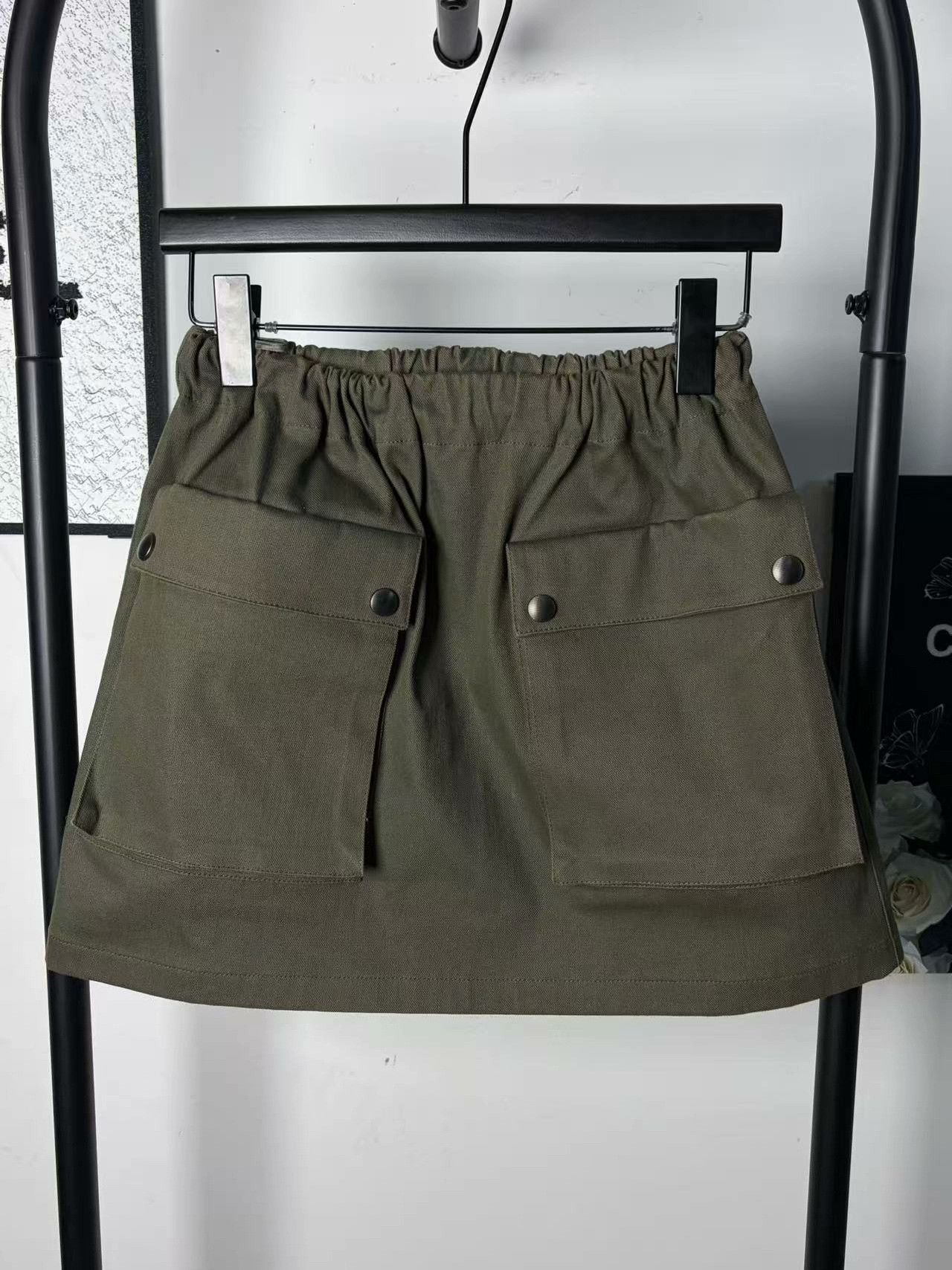 Miu Miu Miu Miu Cargo White Skirt 30 Women Size 30" / US 8 / IT 44 - 1 Thumbnail
