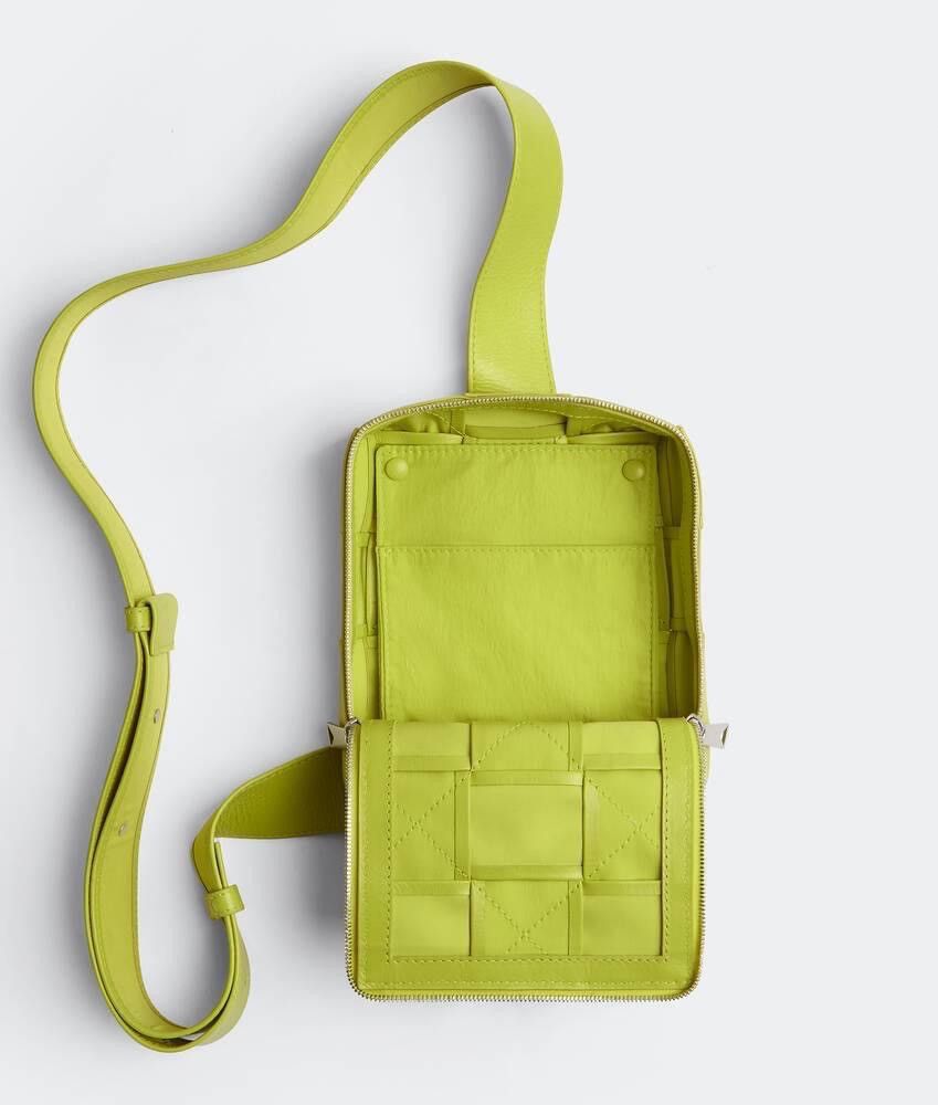 Bottega Veneta 🔥$2.9K VALUE🔥 Small Cassette Sling Bag Size ONE SIZE - 4 Thumbnail