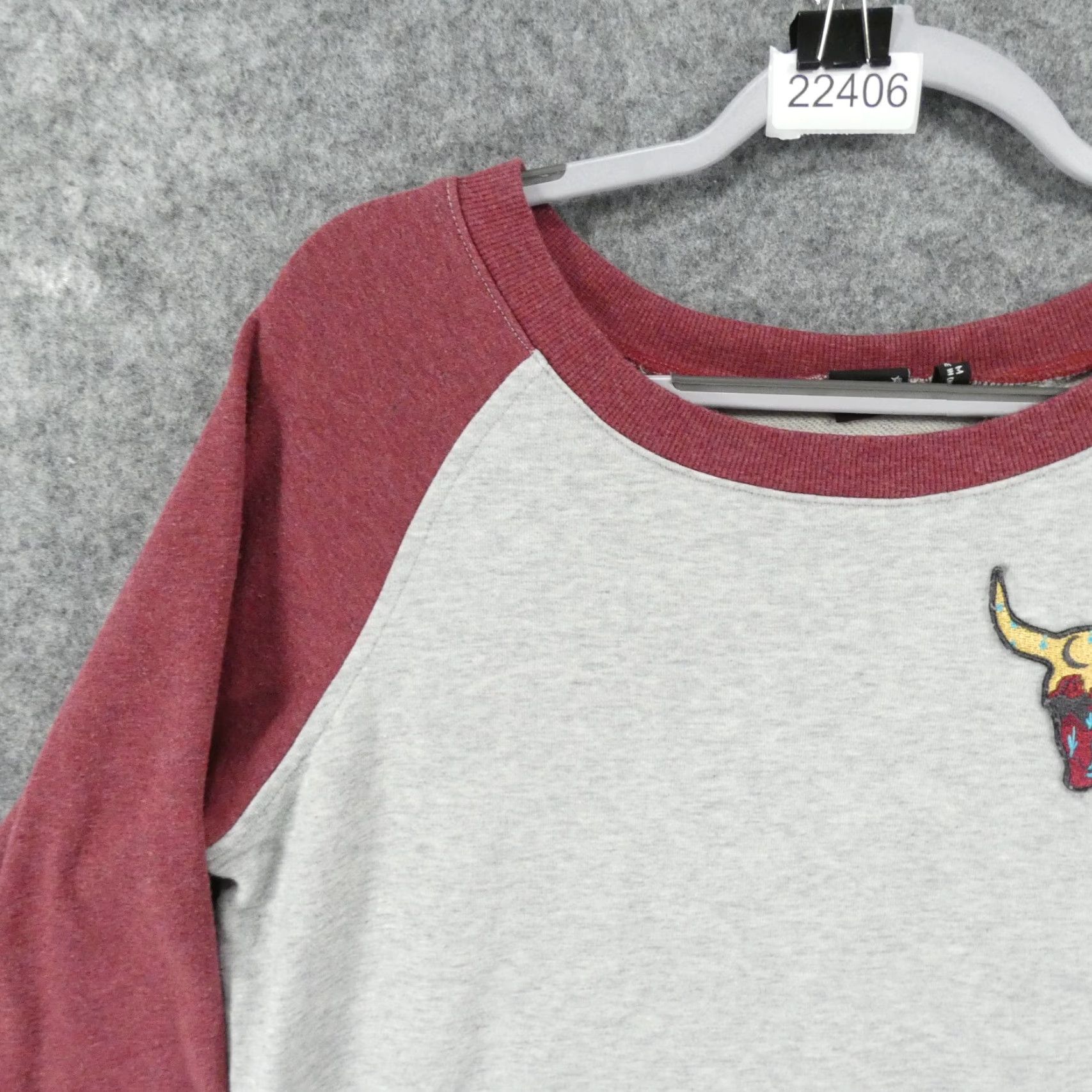 Vintage Cruel Sweatshirt Women Medium Long Sleeve Pullover Gray Red w Bull Skull Size M / US 6-8 / IT 42-44 - 3 Thumbnail