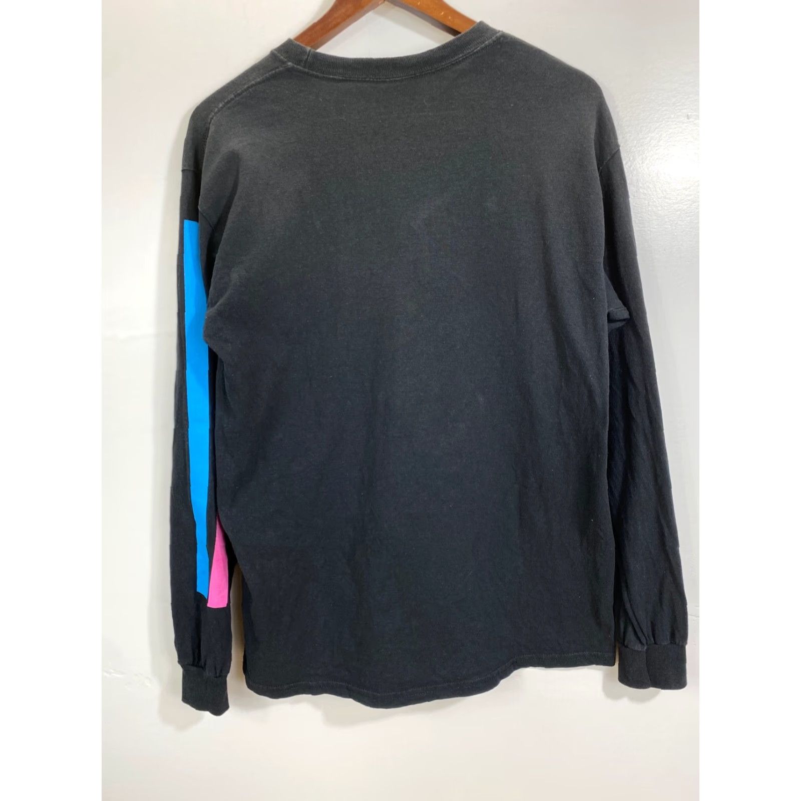 Vintage Poison Mens Black Long Sleeve T-Shirt Size M Skull Pineapple Good Vibes Only 1242 Size US M / EU 48-50 / 2 - 3 Thumbnail