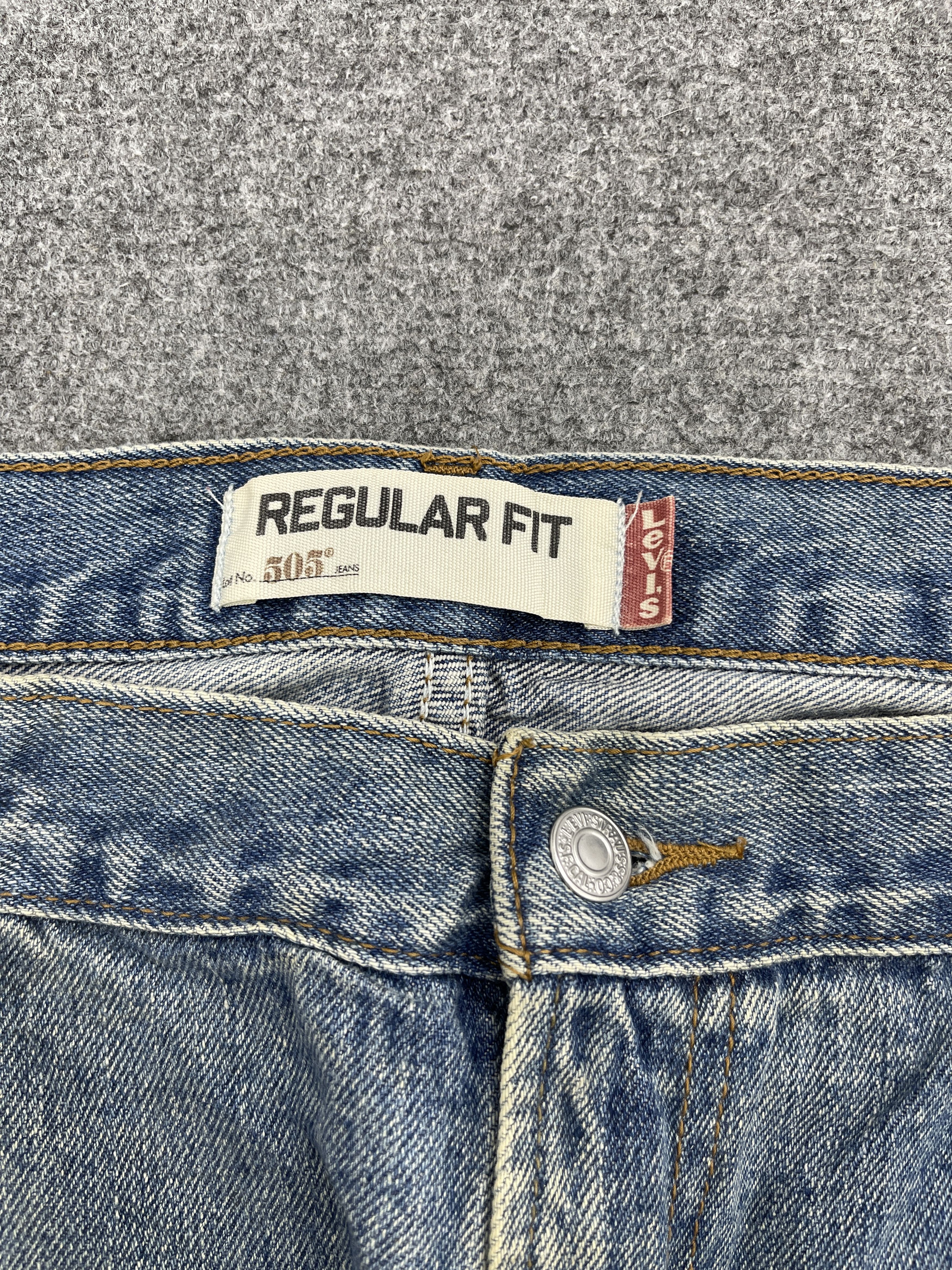 Levi's Vintage Light Washed Levis 505 Regular Fit Jeans DP2491 Size US 40 / EU 56 - 9 Thumbnail