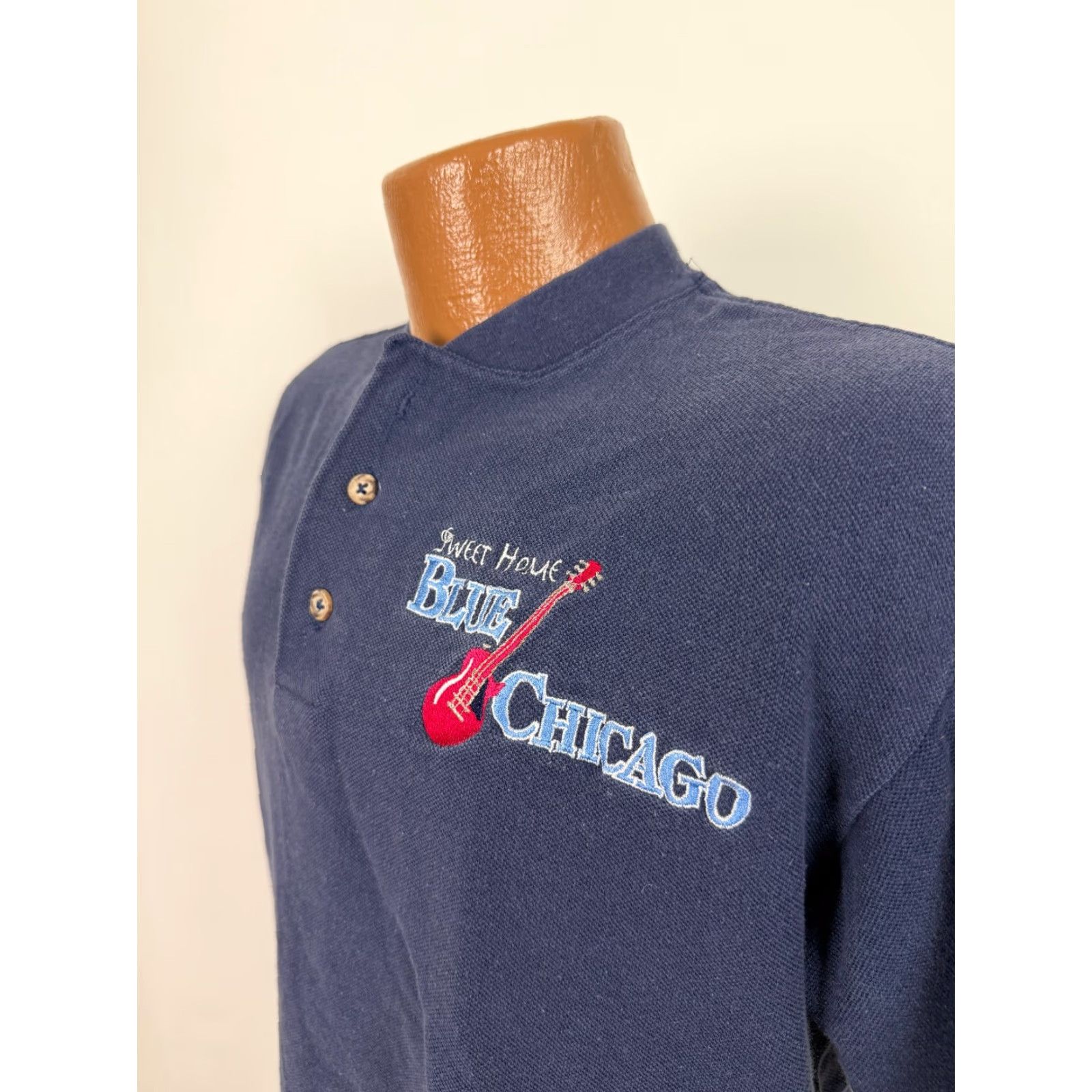 Vintage VINTAGE Belton 90s Pique Knit Henley Shirt Men L Blue Chicago Music Club Guitar USA Shirt Mens Large 90s Grunge Hipster Music Vintage Size US L / EU 52-54 / 3 - 5 Thumbnail