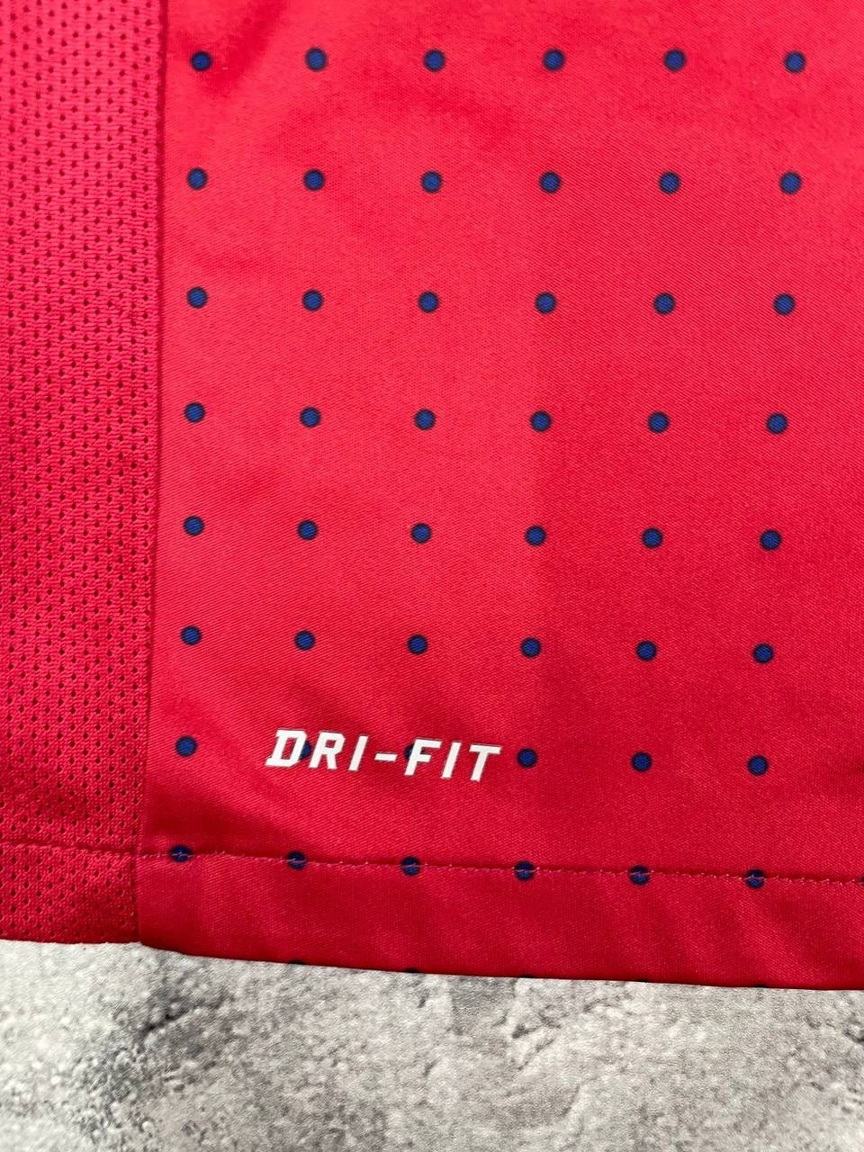 Nike Nike FC Barcelona Training Football 2011/22 Red Jersey Men Size US M / EU 48-50 / 2 - 7 Thumbnail