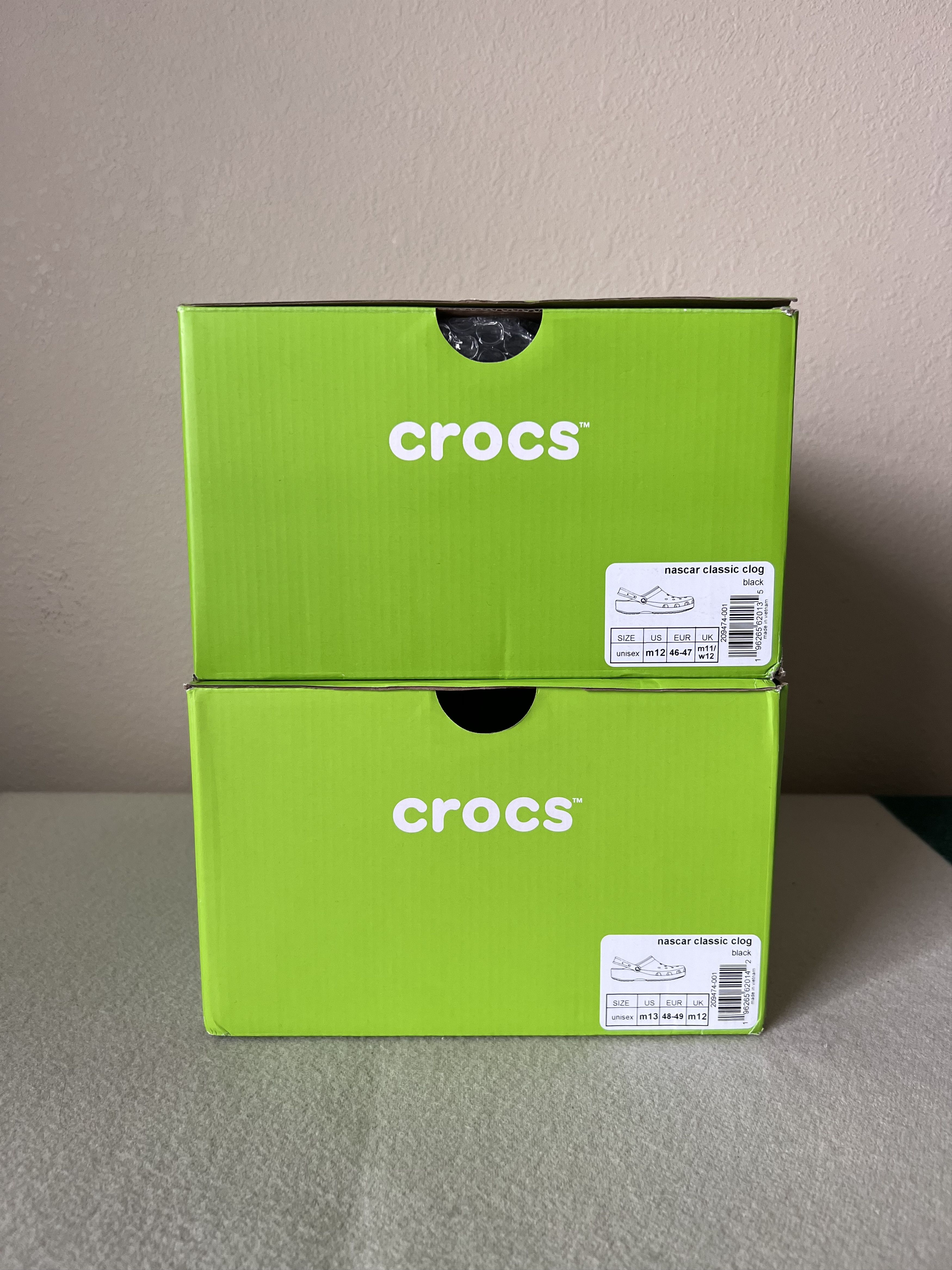 Crocs NASCAR Crocs Classic Clogs in Black Size US 12 / EU 45 - 7 Thumbnail
