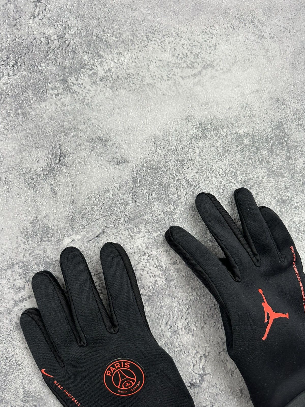 Nike Nike Jordan PSG Paris Saint-Germain HyperWarm Black Gloves Size ONE SIZE - 5 Thumbnail