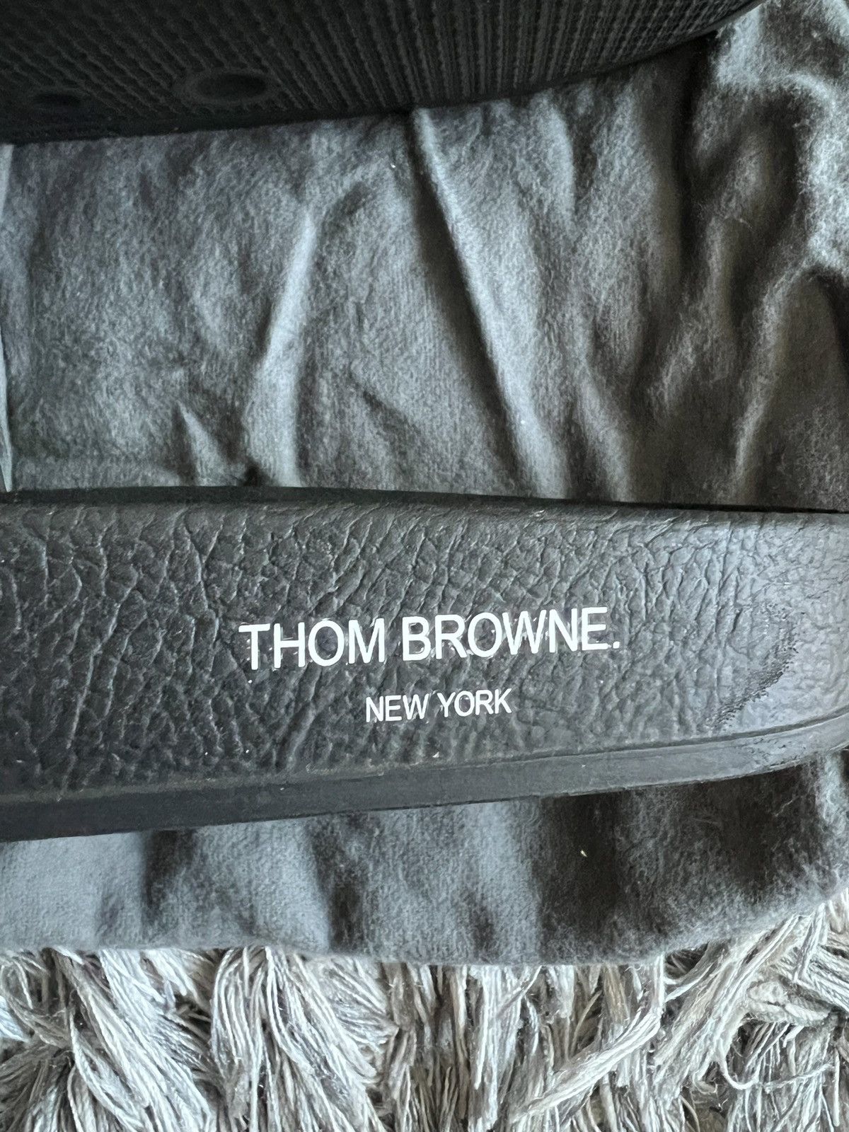 Thom Browne Thom Browne Black Rubber Stripe Pool Slides Size US 11 / EU 44 - 6 Thumbnail