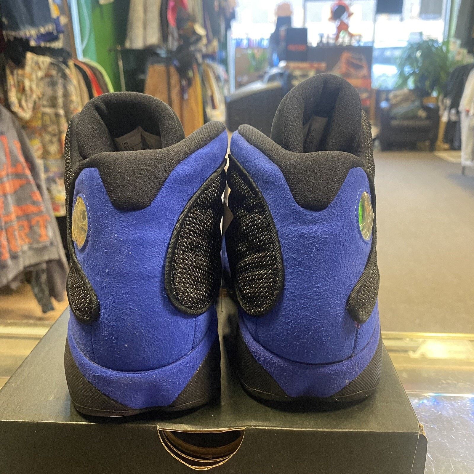 Jordan Brand Air Jordan 13 Retro Mid Hyper Royal - SIZE 6y Brand New Size US 6 / EU 39 - 4 Thumbnail