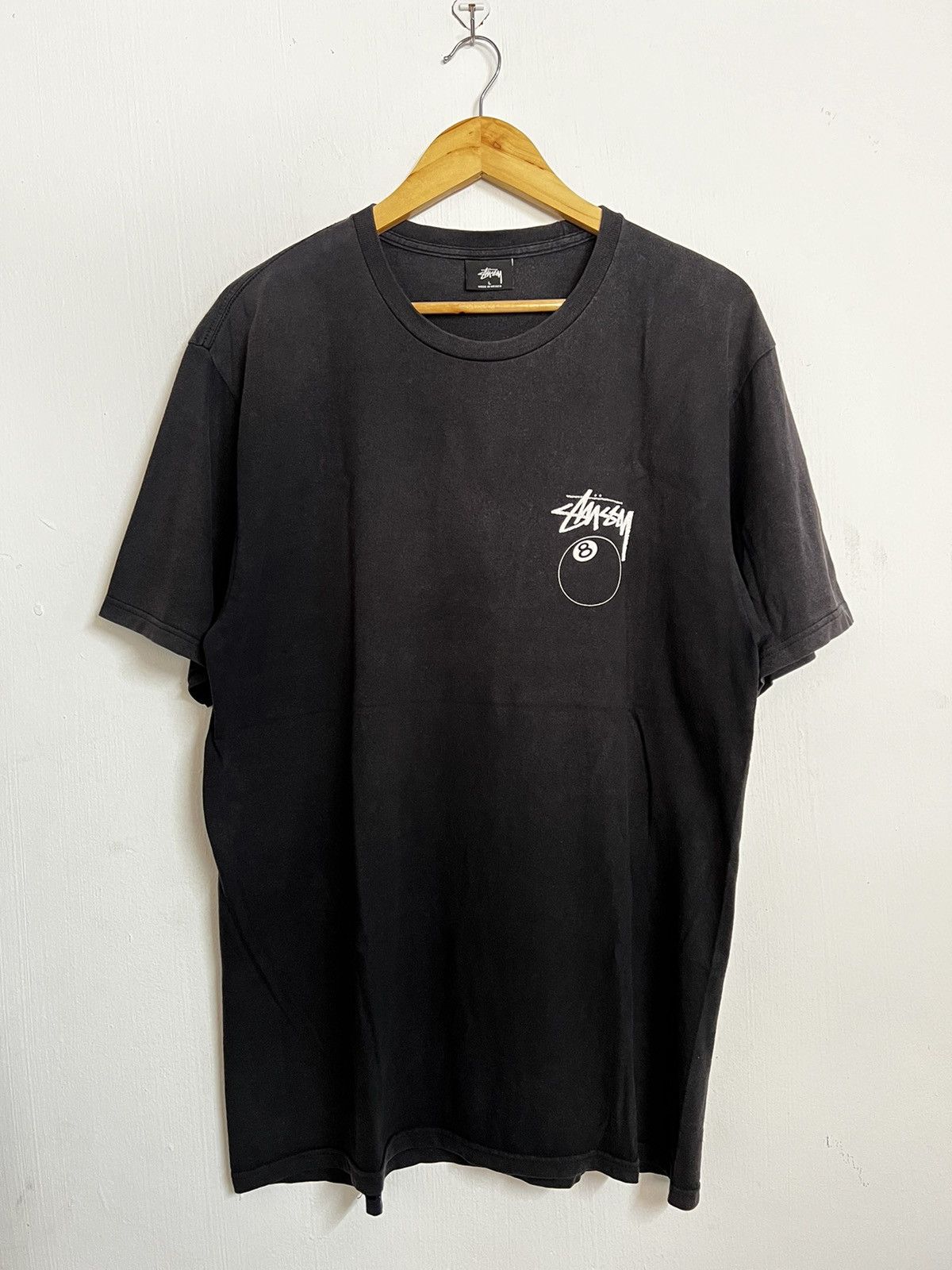 Stussy 🔥HOT DROPS🔥STUSSY EIGHT BALL BACK HIT TSHIRT Size US L / EU 52-54 / 3 - 3 Thumbnail