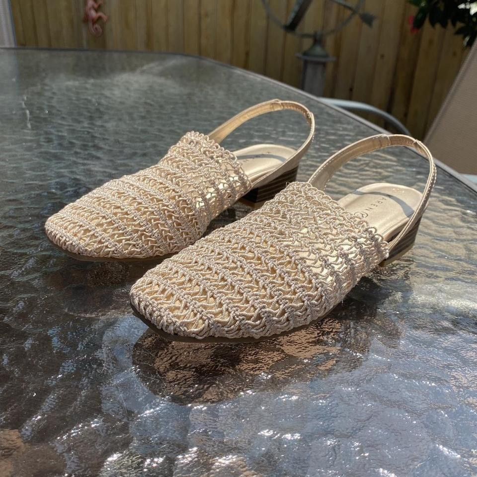 Other New Karen Scott Gold Crochet patterned sandals size 6 Size US 6 / IT 36 - 3 Thumbnail