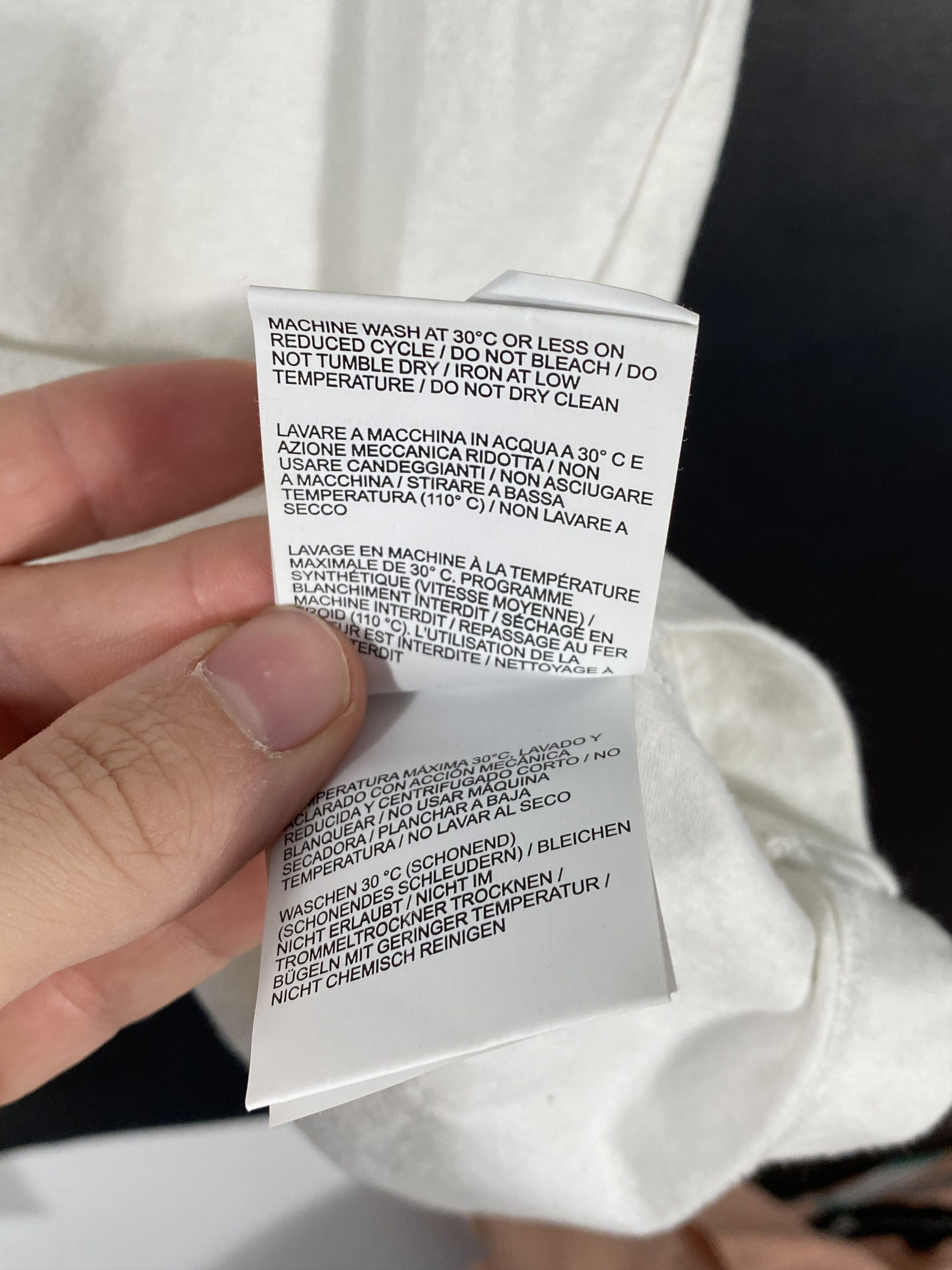 Off-White Off-White S/S 2020 Wavy Line T-shirt Size M Size US M / EU 48-50 / 2 - 7 Thumbnail