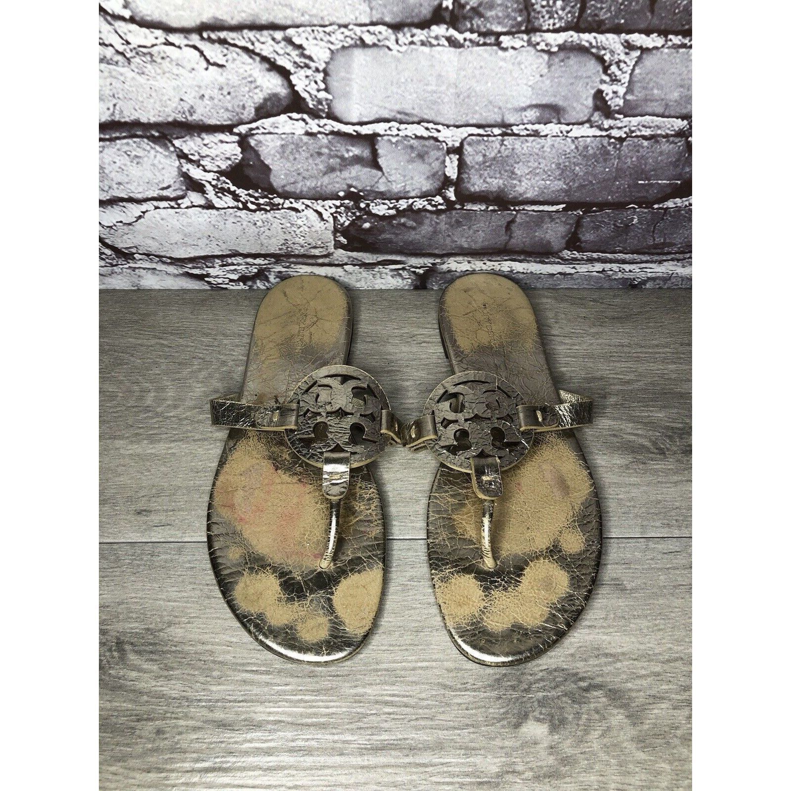 Tory Burch TORY BURCH Silver Leather Badge Logo Thong Flats Sandals Wom Size US 10 / IT 40 - 18 Thumbnail