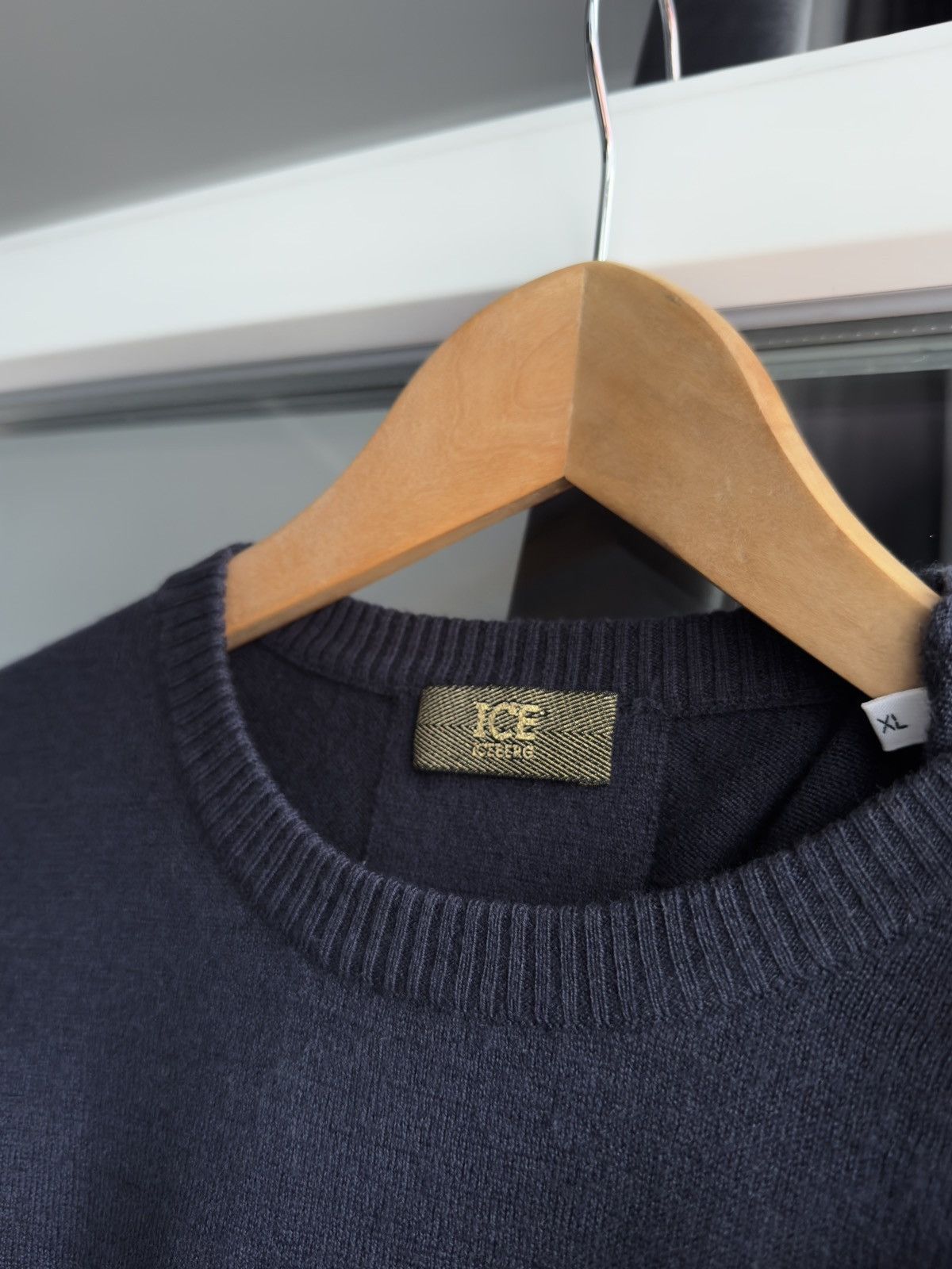 Iceberg Vintage ICEBERG Disney Pluto Wool Sweater Pullover Size US XL / EU 56 / 4 - 4 Thumbnail