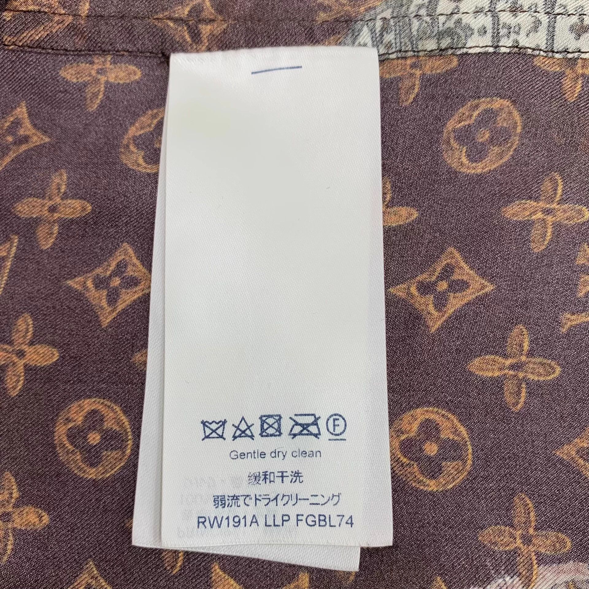 Louis Vuitton KW0149 Louis Vuitton Brown Monogram Print Silk Shirt Size S / US 4 / IT 40 - 7 Thumbnail