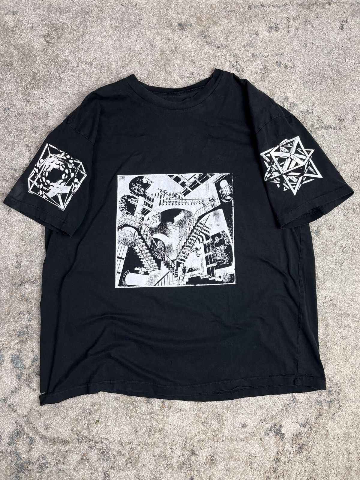 Vintage 1990s MC ESCHER OPTICAL ILLUSION SPHERE TEE - № 995 Size US XL / EU 56 / 4 - 1 Thumbnail