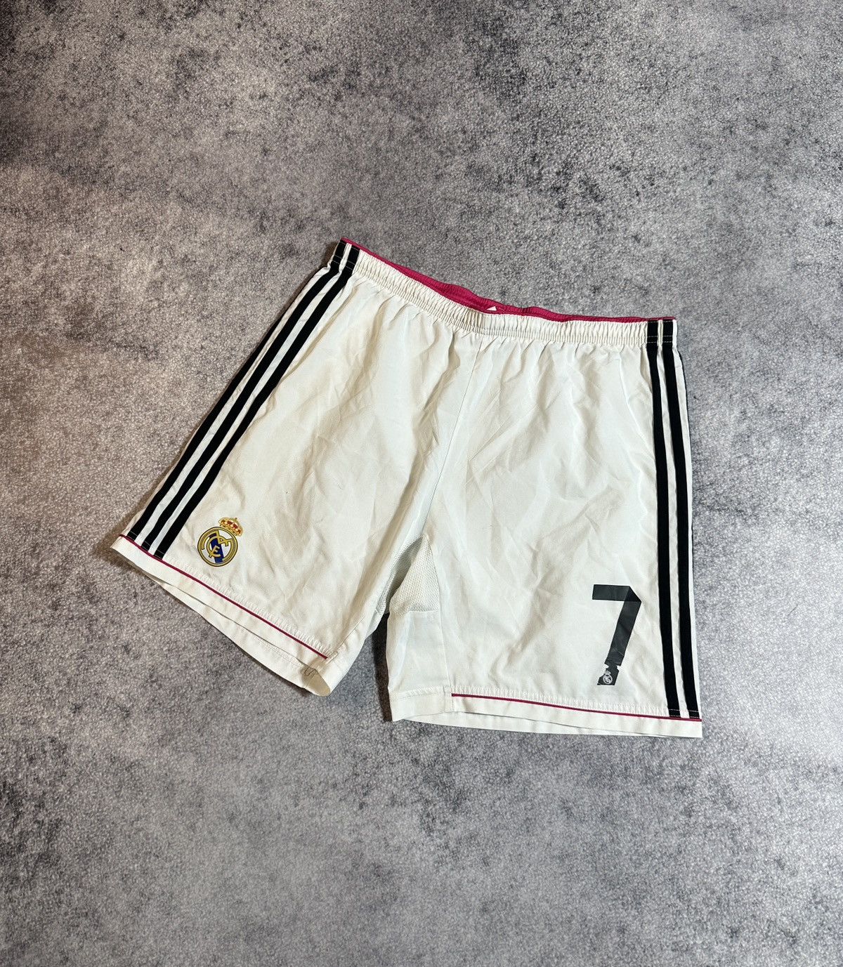 Adidas Vintage Adidas Real Madrid 7 Ronaldo Shorts Blokecore USA M Size US 32 / EU 48 - 1 Thumbnail