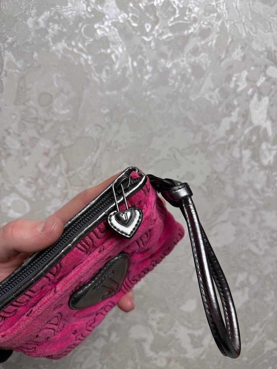 Juicy Couture Juicy Couture Vintage Velour Y2K Wallet Rare Barbie Style Size ONE SIZE - 9 Thumbnail