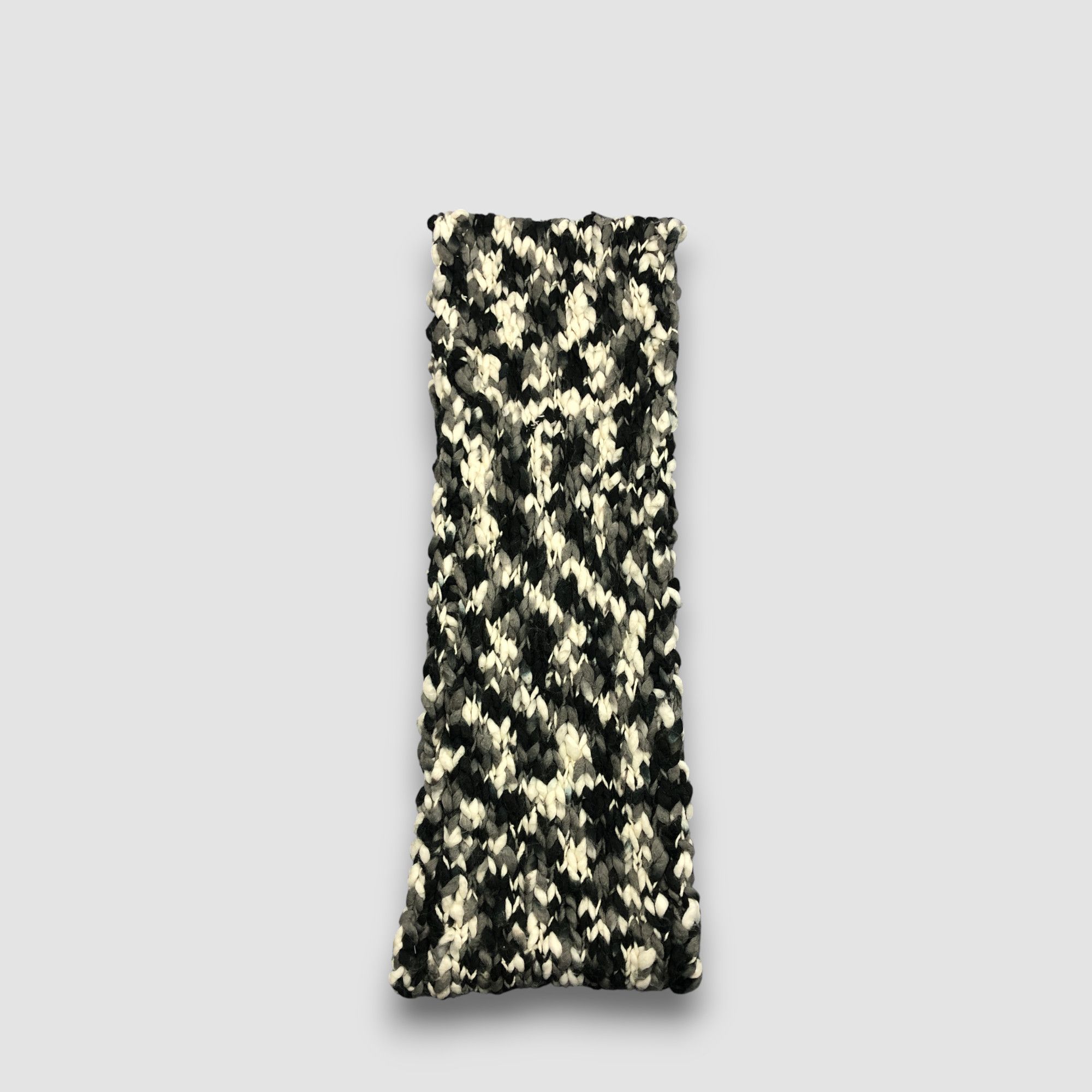 Hugo Boss Vintage Hugo Boss Infinity Scarf Chunky Crochet Wool Scarves Size ONE SIZE - 3 Thumbnail