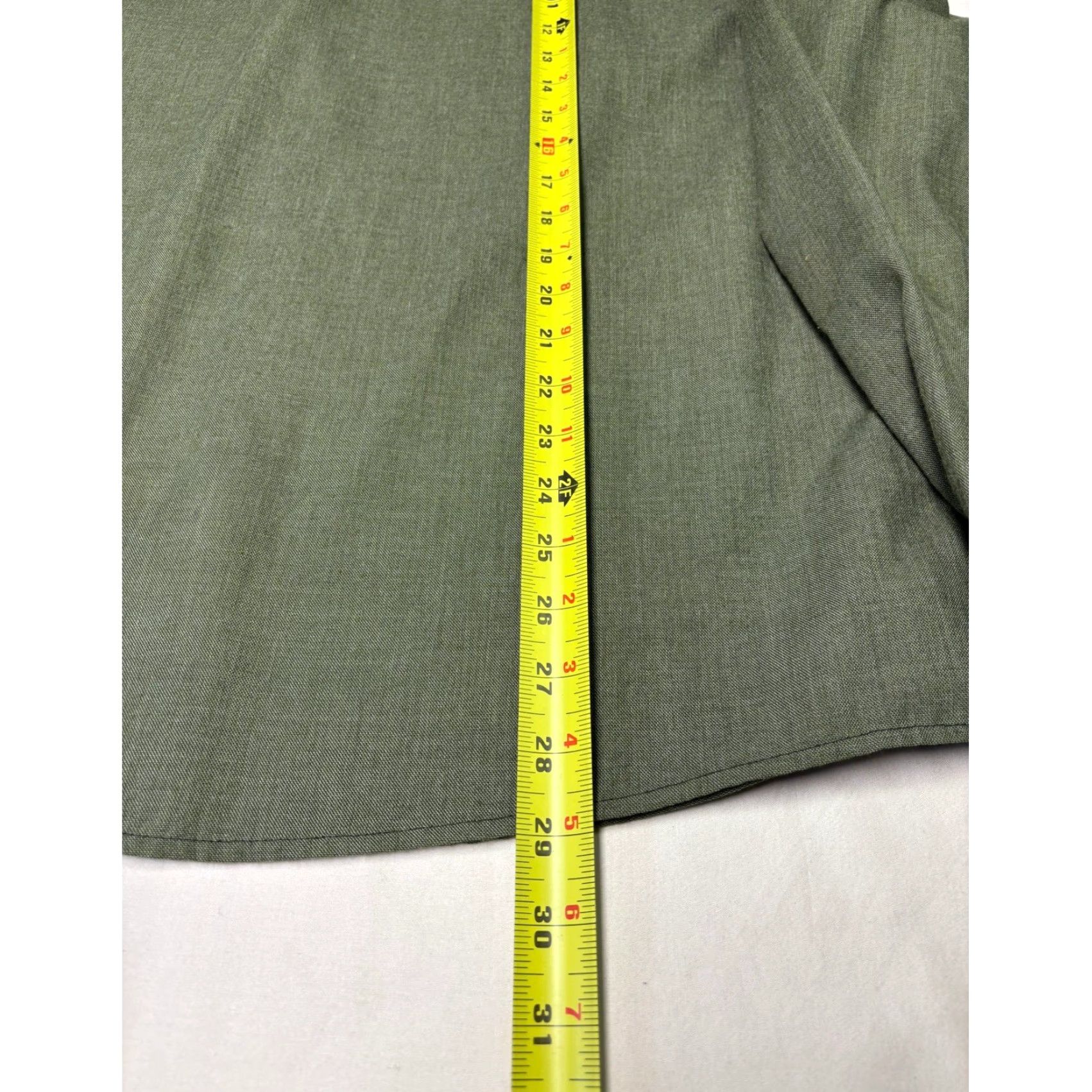 Mountain Hardwear Mountain Hardwear Mens L Olive Green Button Up Long Sleeve Utility Shirt 1050 Size US L / EU 52-54 / 3 - 7 Thumbnail