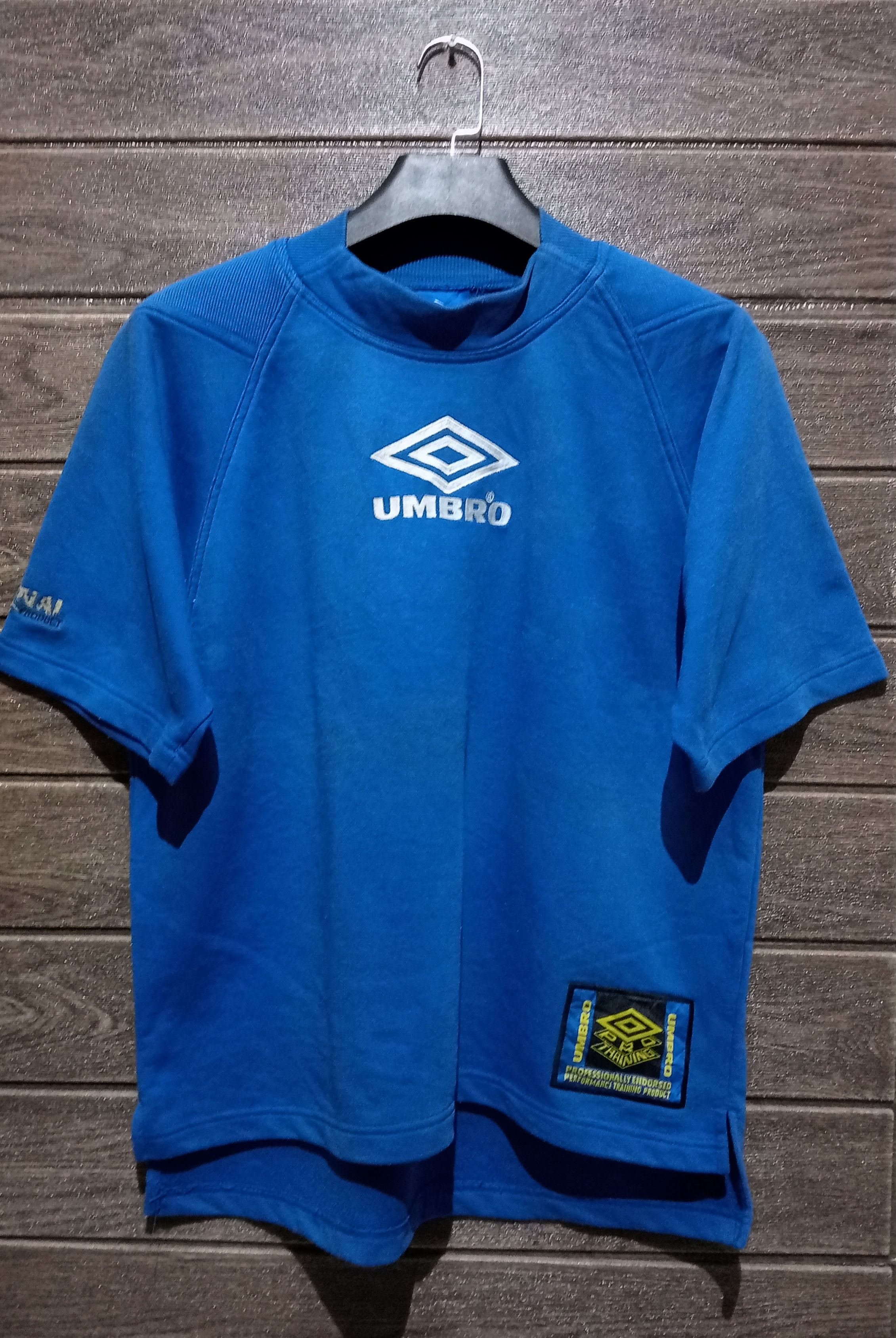 Umbro VTG '90s UMBRO Embroidered Big Logo Short Sleeve Sweatshirt Size US M / EU 48-50 / 2 - 1 Thumbnail