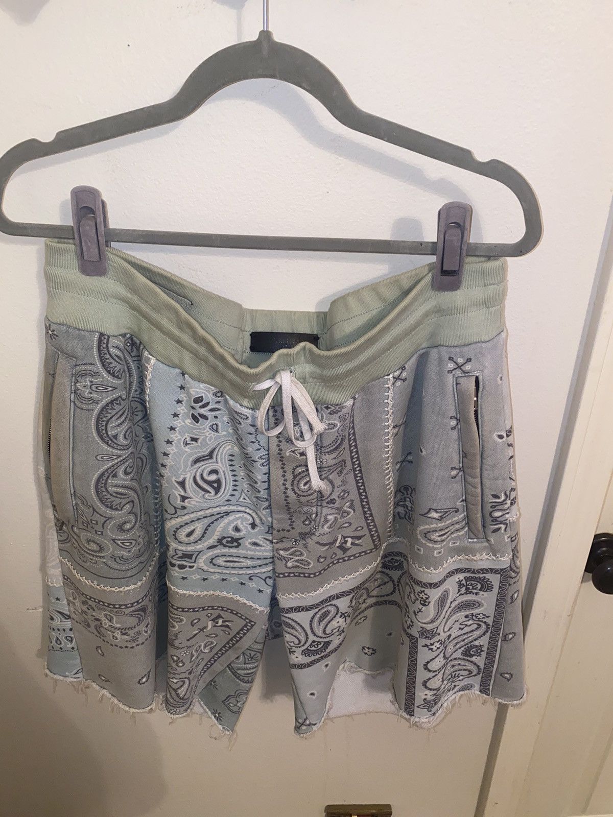 Amiri Amiri Paisley Reconstructed Cotton Shorts Size US 36 / EU 52 - 1 Thumbnail