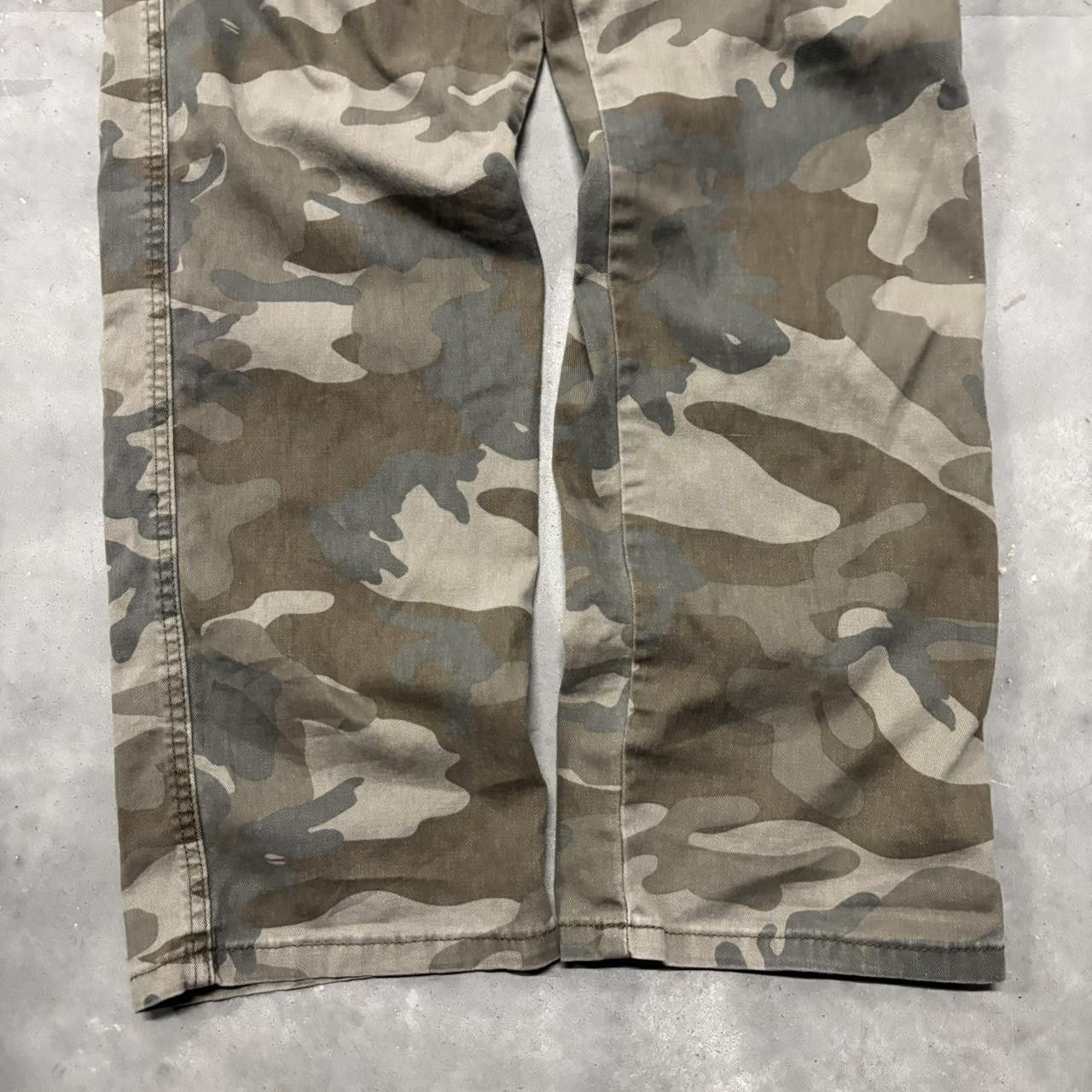 Japanese Brand × Vintage Crazy Vintage Y2K/2000s Grunge Camo Streetwear Skater Cargo Pants! Size US 34 / EU 50 - 6 Thumbnail