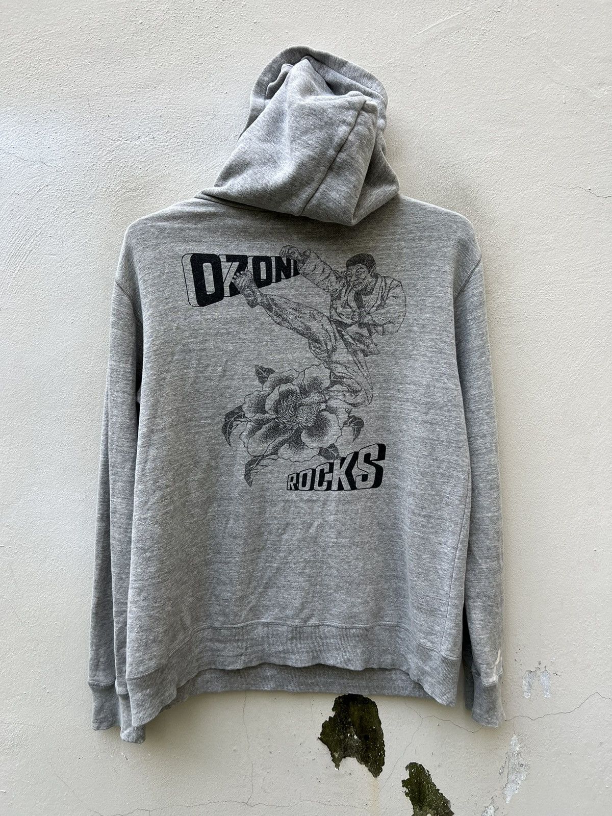 S/M orange and blue vintage white fox hoodie | Depop