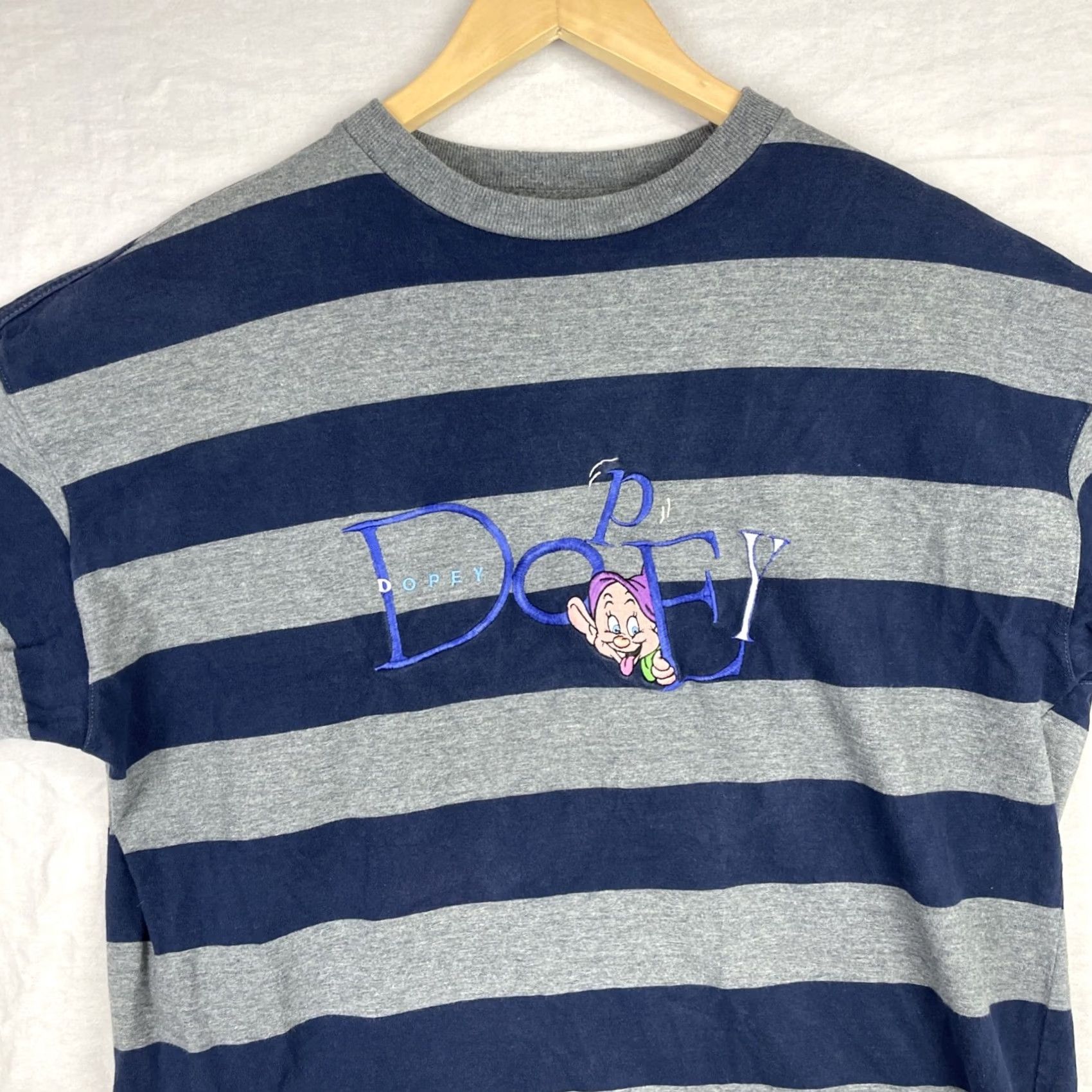 Disney Disney Dopey Shirt Mens Large Gray Blue Striped Embroidered Tee Size US L / EU 52-54 / 3 - 3 Thumbnail