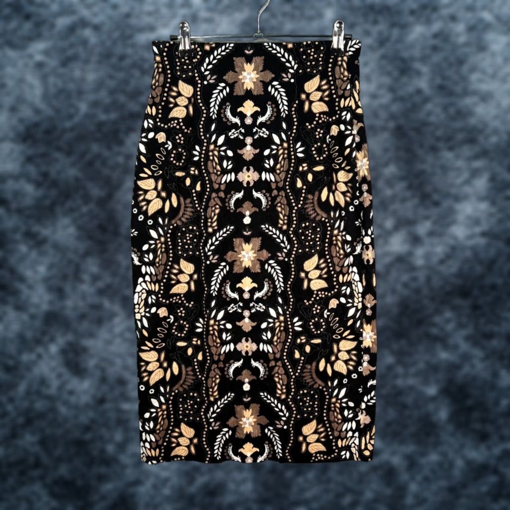 Vintage Eva Mendes New York & Company Black & Gold Floral Pencil Skirt Womens Size 0 Size 25" / US 0 / IT 36 - 1 Thumbnail