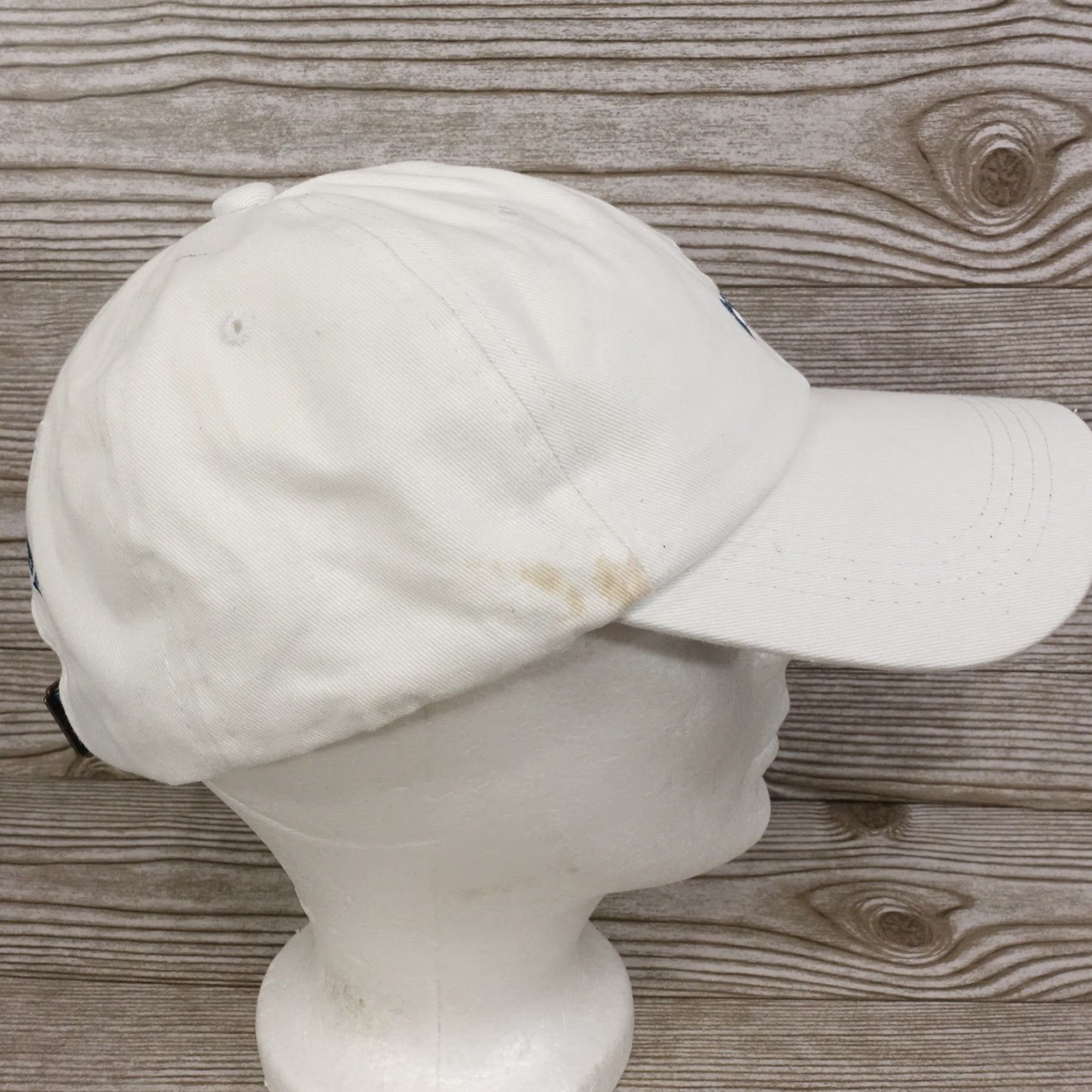 Southern Tide SOUTHERN TIDE FISH LOGO WHITE BASEBALL CAP STRAPBACK DAD CAP STAINED Unisex One Size Size ONE SIZE - 5 Thumbnail