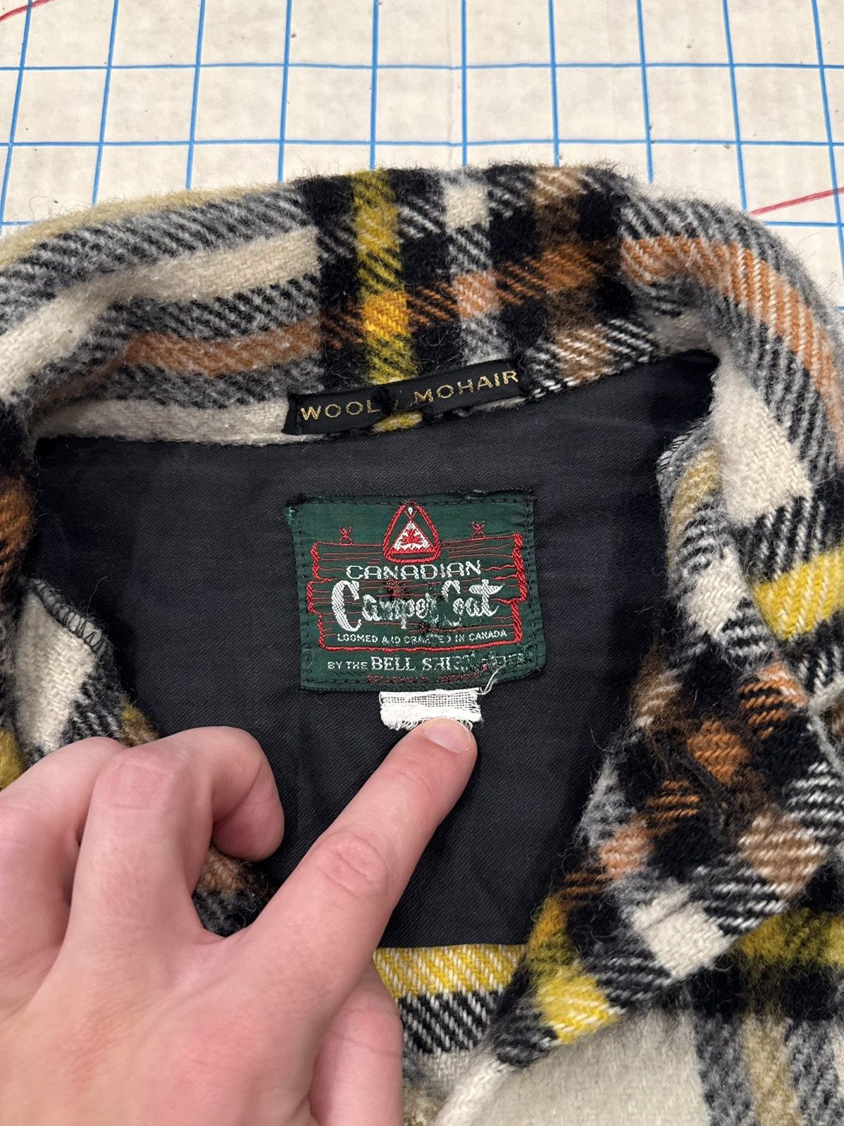Vintage Vintage Canadian Camper Coat Bell Shirts Wool / Mohair Coat Size US M / EU 48-50 / 2 - 8 Thumbnail