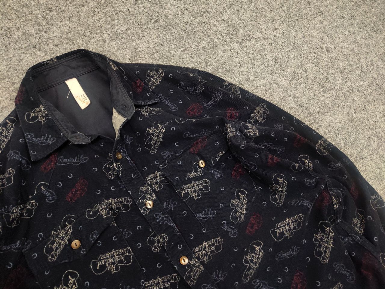 Takeo Kikuchi Vintage takeo kikuchi Escape Japan Design Corduroy Art Shirt Size US M / EU 48-50 / 2 - 7 Thumbnail