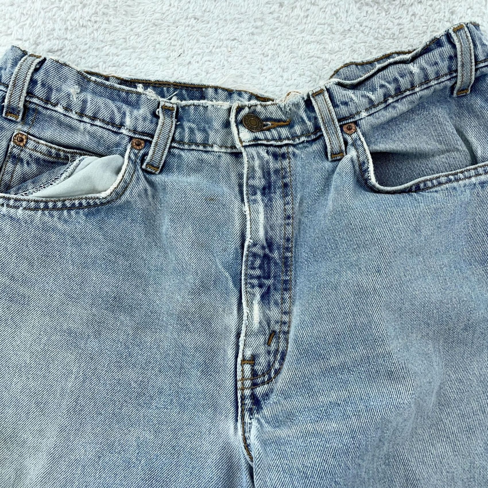 Levi's VINTAGE Levi's 550 Jeans 34x32 Relaxed Fit Light Wash Denim Orange Tab Men 34 Inseam 32 Size US 34 / EU 50 - 4 Thumbnail