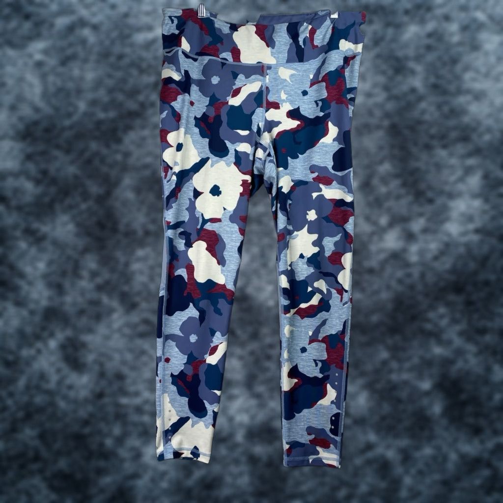 Old Navy Old Navy Womens Leggings XXL Multicolor Camo Floral Go Dry Pockets Pull On Gym Size 40" / US 18 - 1 Thumbnail