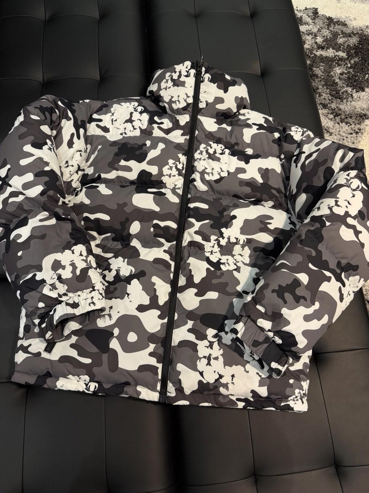 DENIM TEARS Large Cotton Wreath Puffer Jacket Denim Tears Coat New Camo Size US L / EU 52-54 / 3 - 8 Thumbnail