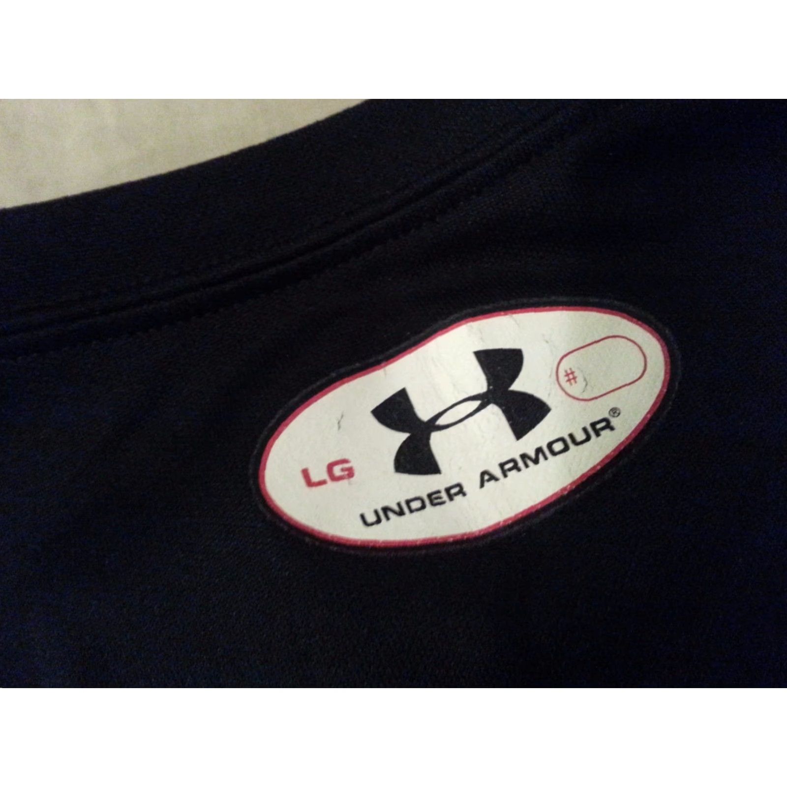 Under Armour VINTAGE? Under Armour Shirt L Black Athletic Mens T-Shirt Activewear Large Black Athletic Mens Size US L / EU 52-54 / 3 - 5 Thumbnail