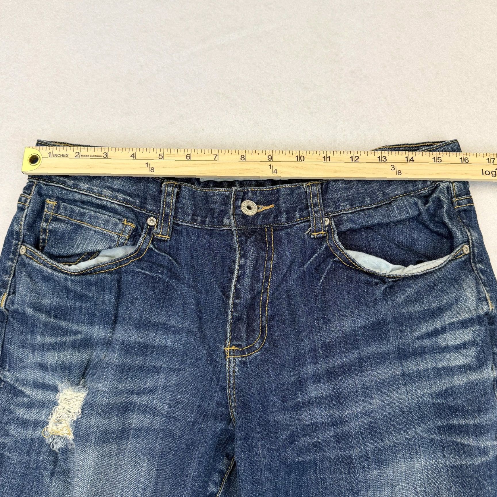 Vintage VINTAGE Charlotte Russe Jeans Womens 10 Blue Slouchy Slim Distressed Straight 33x33 Size 32" / US 10 / IT 46 - 7 Thumbnail