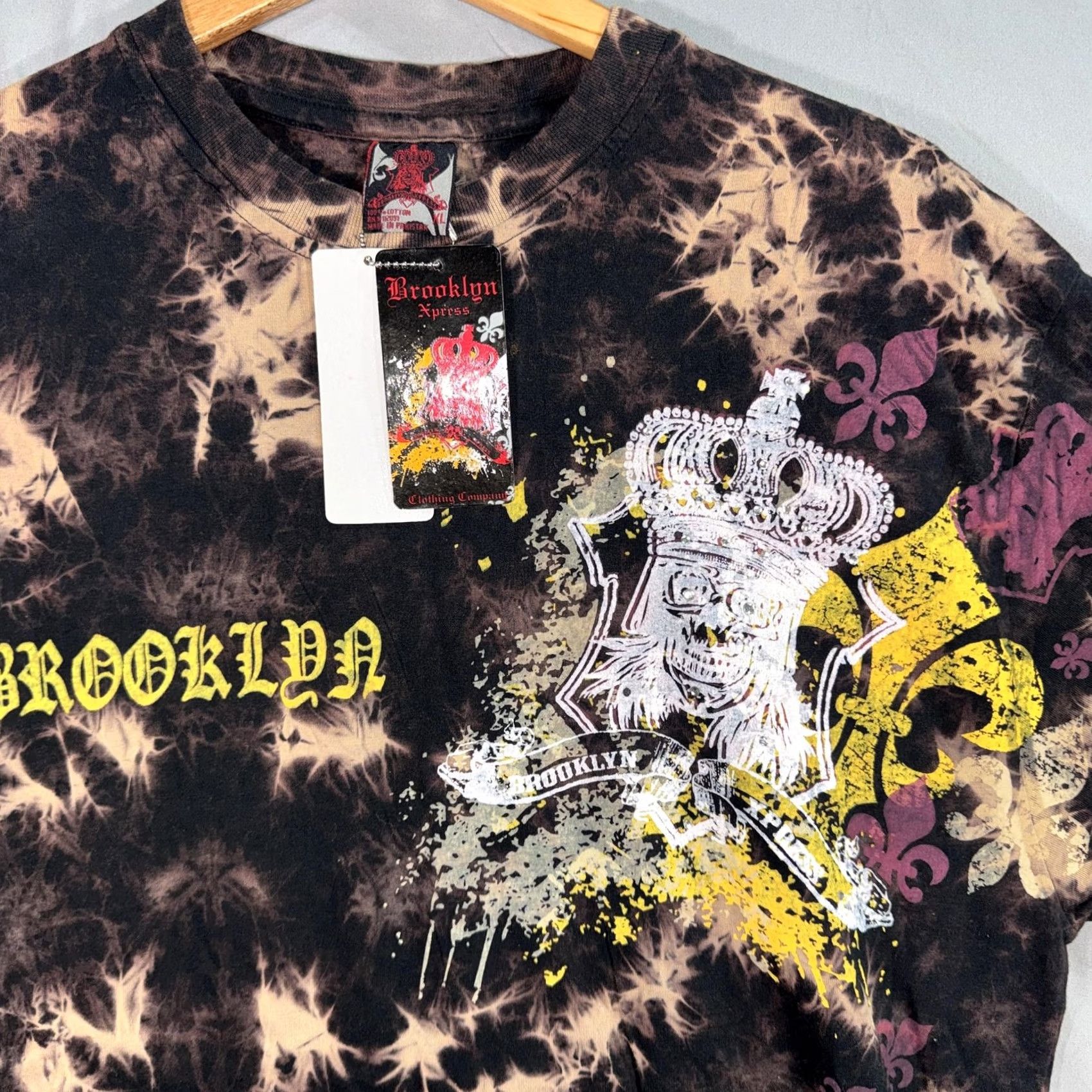 Express VINTAGE Brooklyn Xpress T-Shirt Men XL Black Graphic Print Crown Skull Fleur De Lis Tie-Dye Crew Neck Short Sleeve Size US XL / EU 56 / 4 - 6 Thumbnail