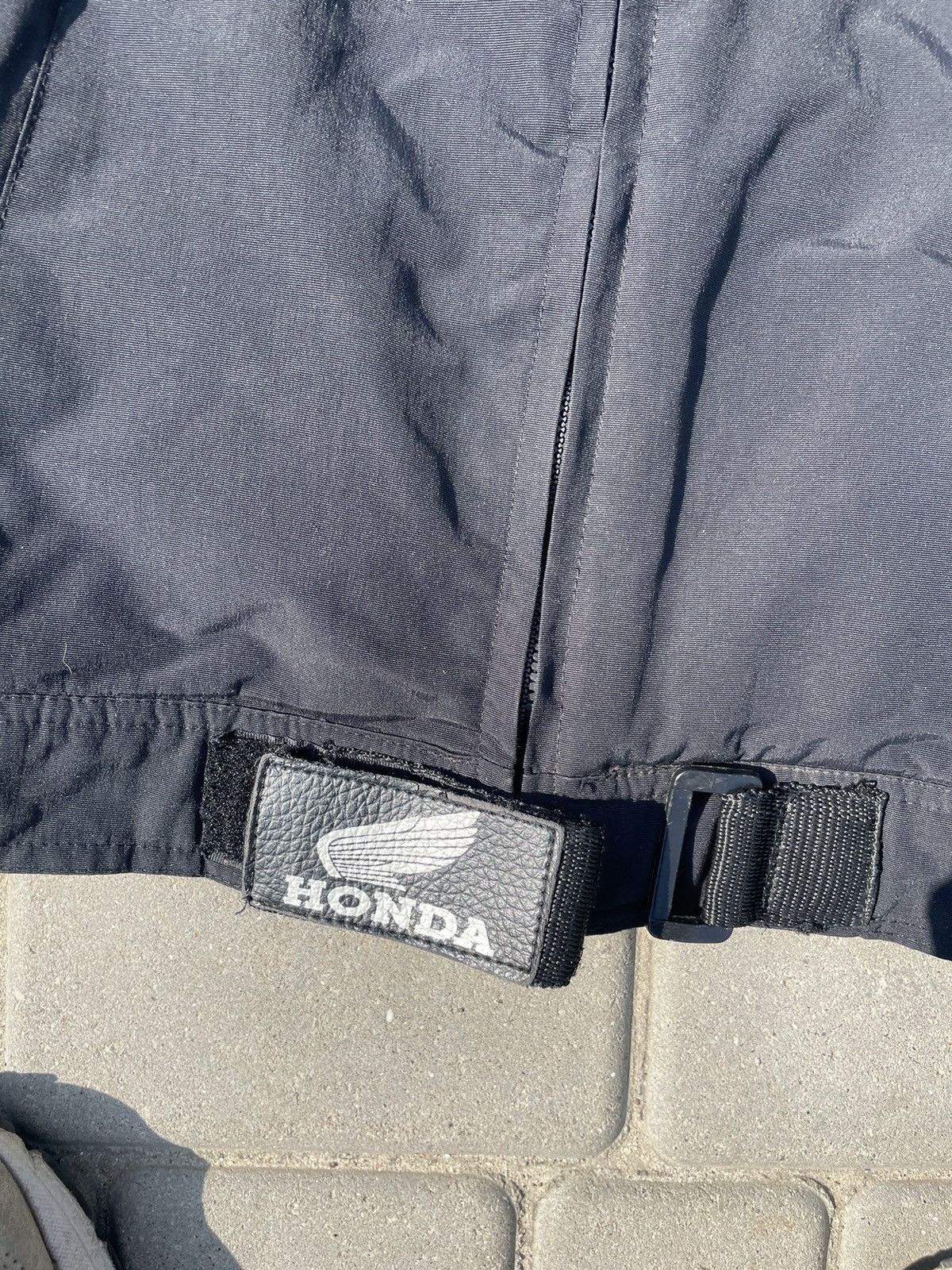 Formula 1 90s Honda Racing jacket in red and black, featuring Size US XS / EU 42 / 0 - 5 Thumbnail